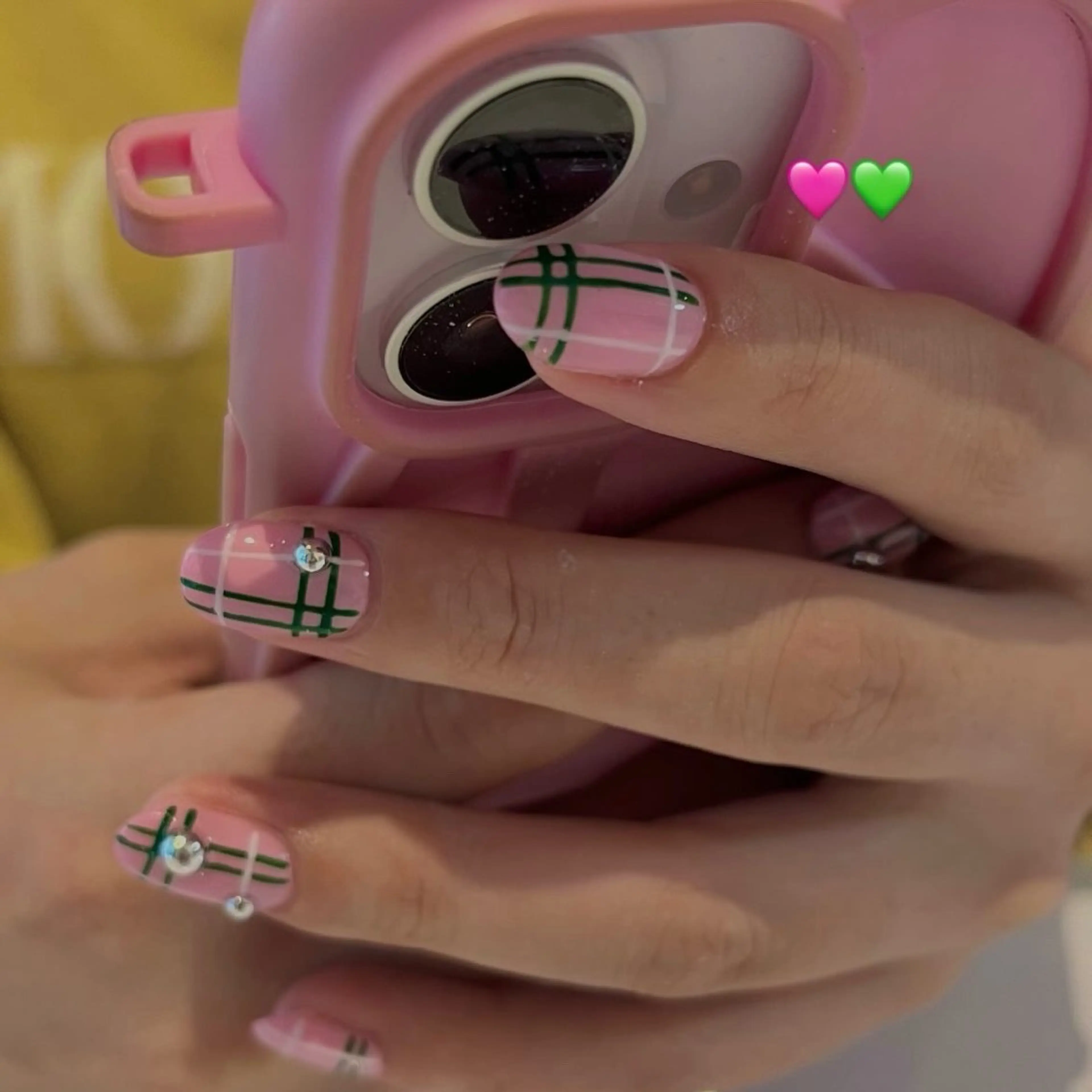 ネイル グリーン ピンク ハンドネイル ballie／小野原 なつみのネイルデザイン