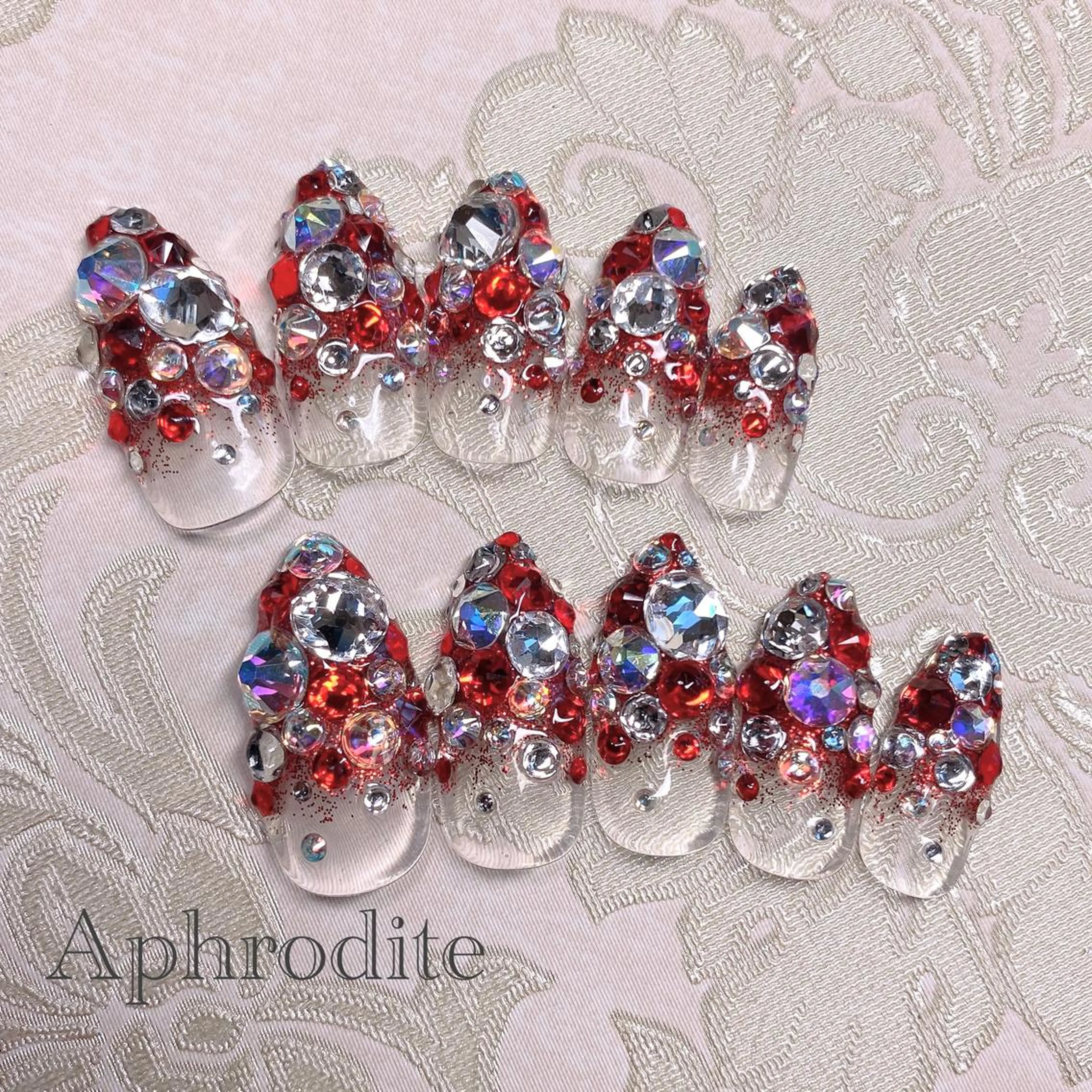 ネイル キラキラネイル Aphrodite パラジェル認定サロンのネイルデザイン