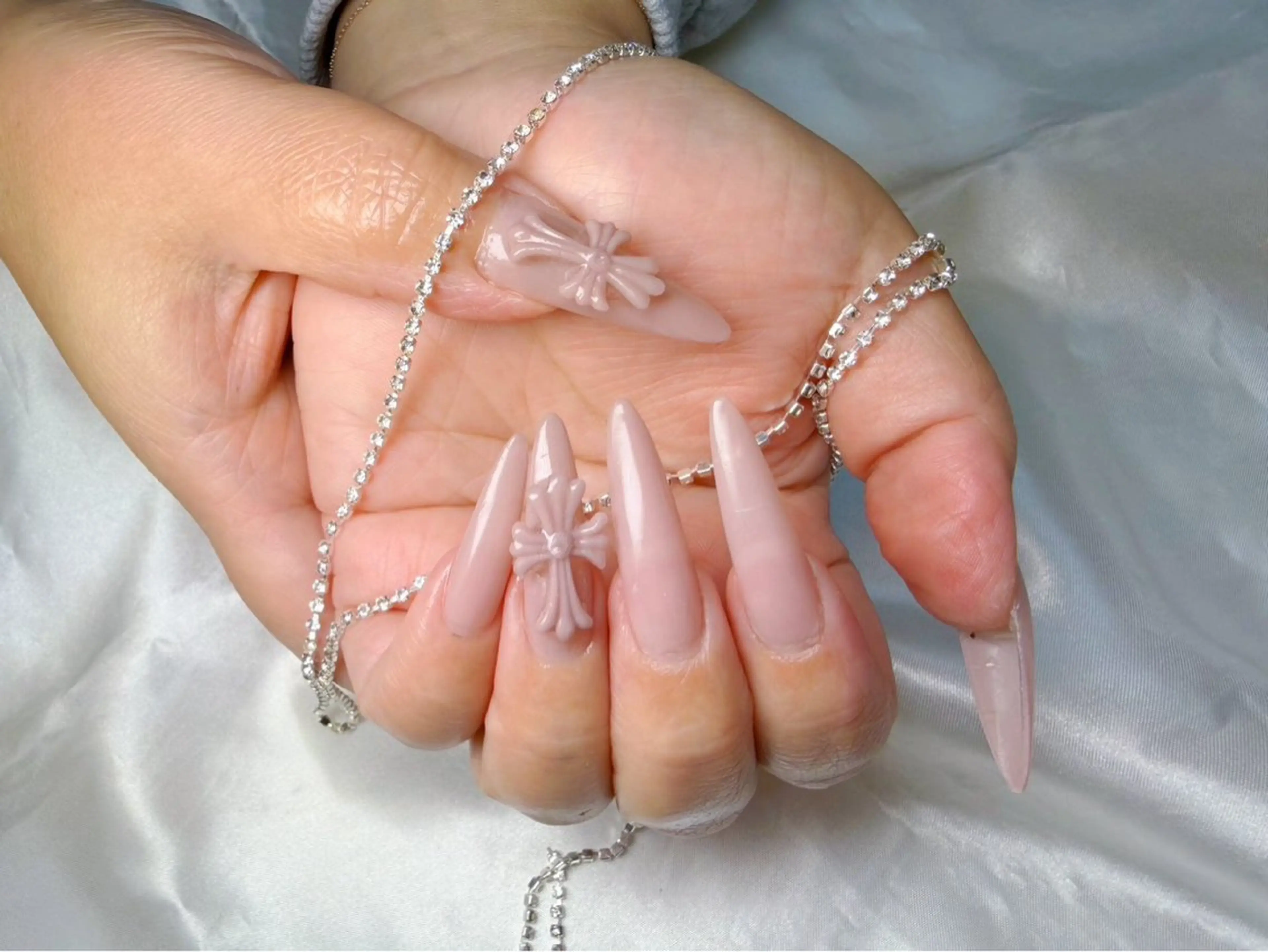 ネイル Queennail 北堀江megumiのネイルデザイン