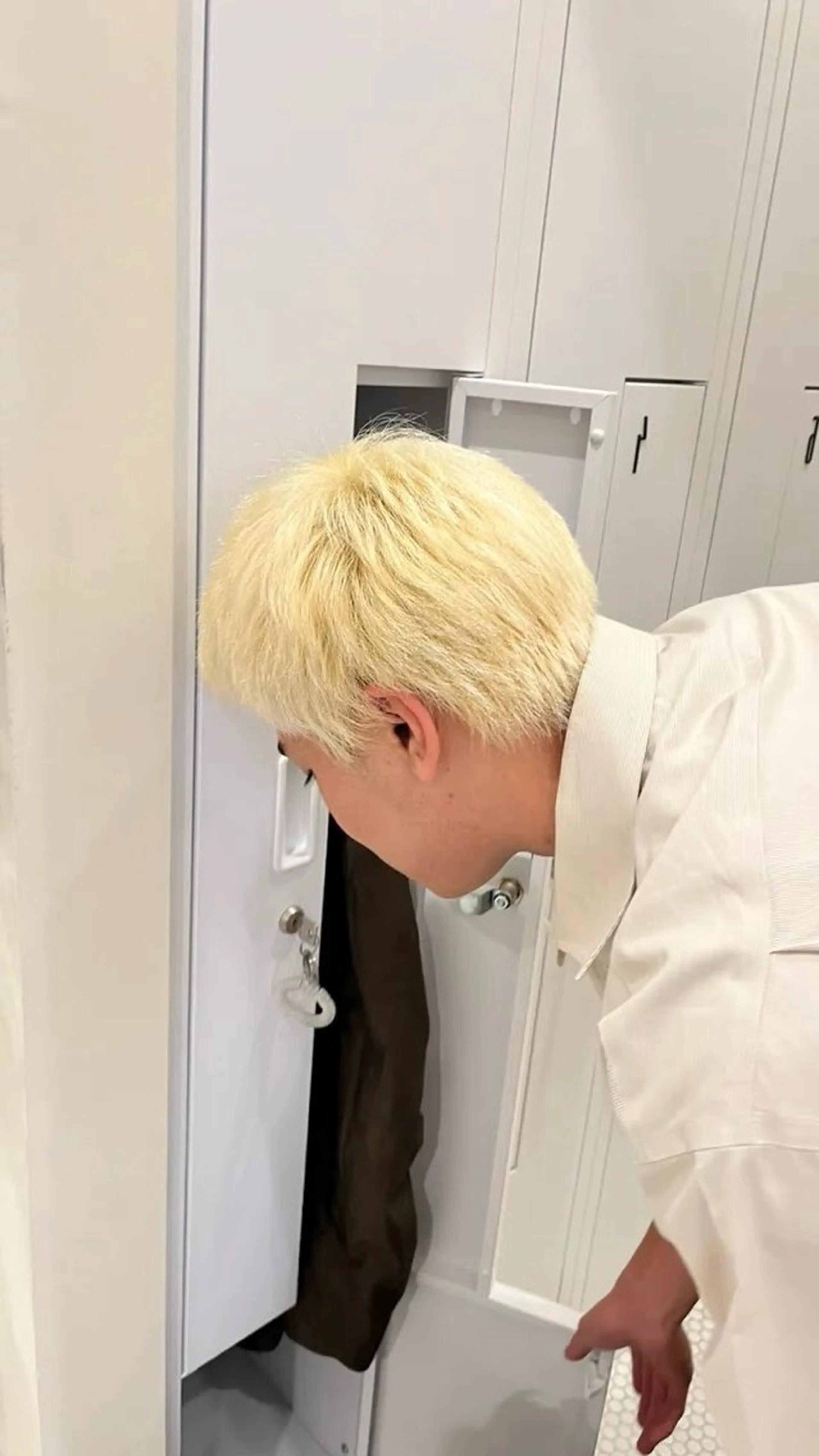 カラー ヘアカラー 韓国レイヤーカット/ ハイトーン/マアヤのヘアスタイル