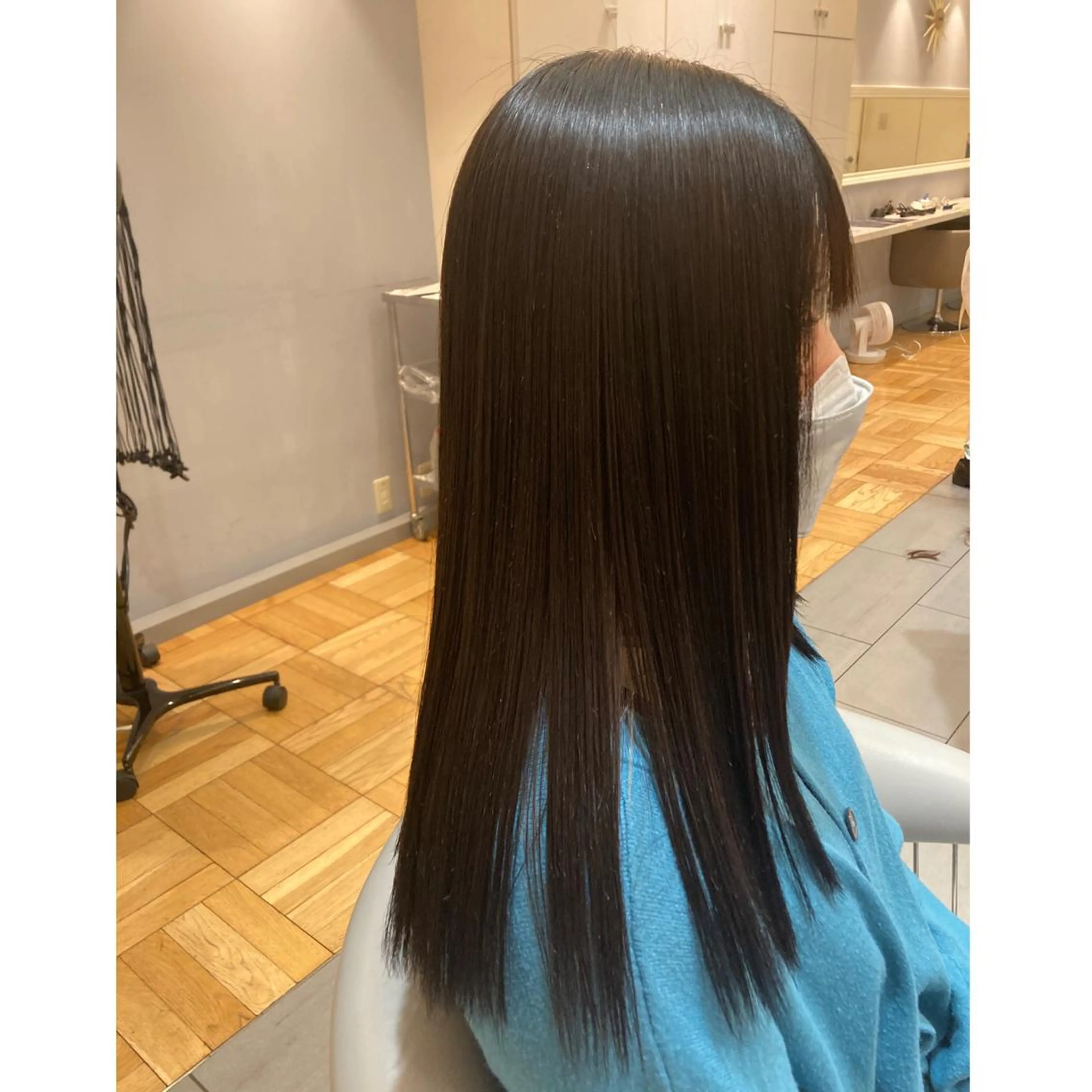 ロング パーマ 酸性ストレート ストレートパーマ 西田 夏望のヘアスタイル