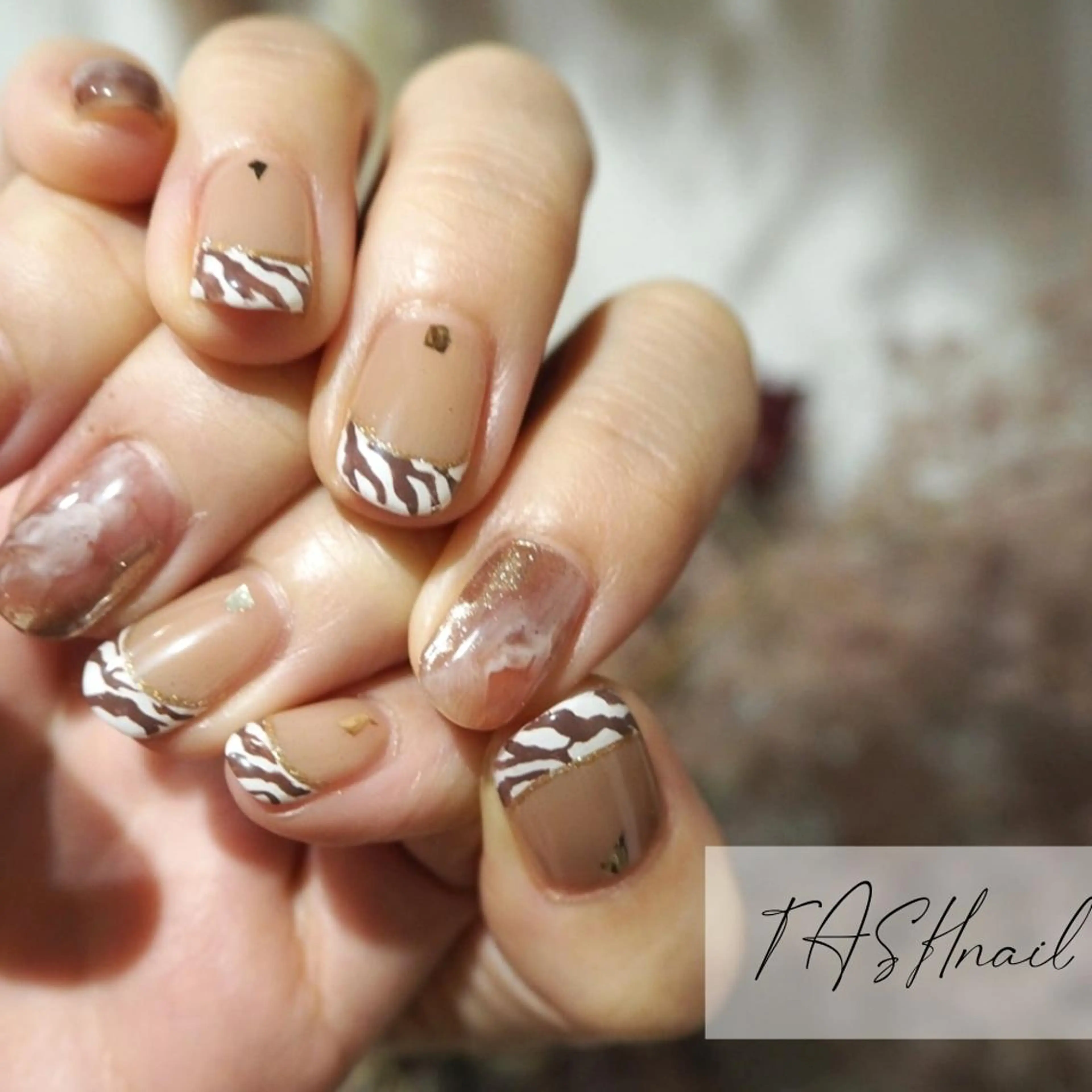 ネイル TASH nailのネイルデザイン