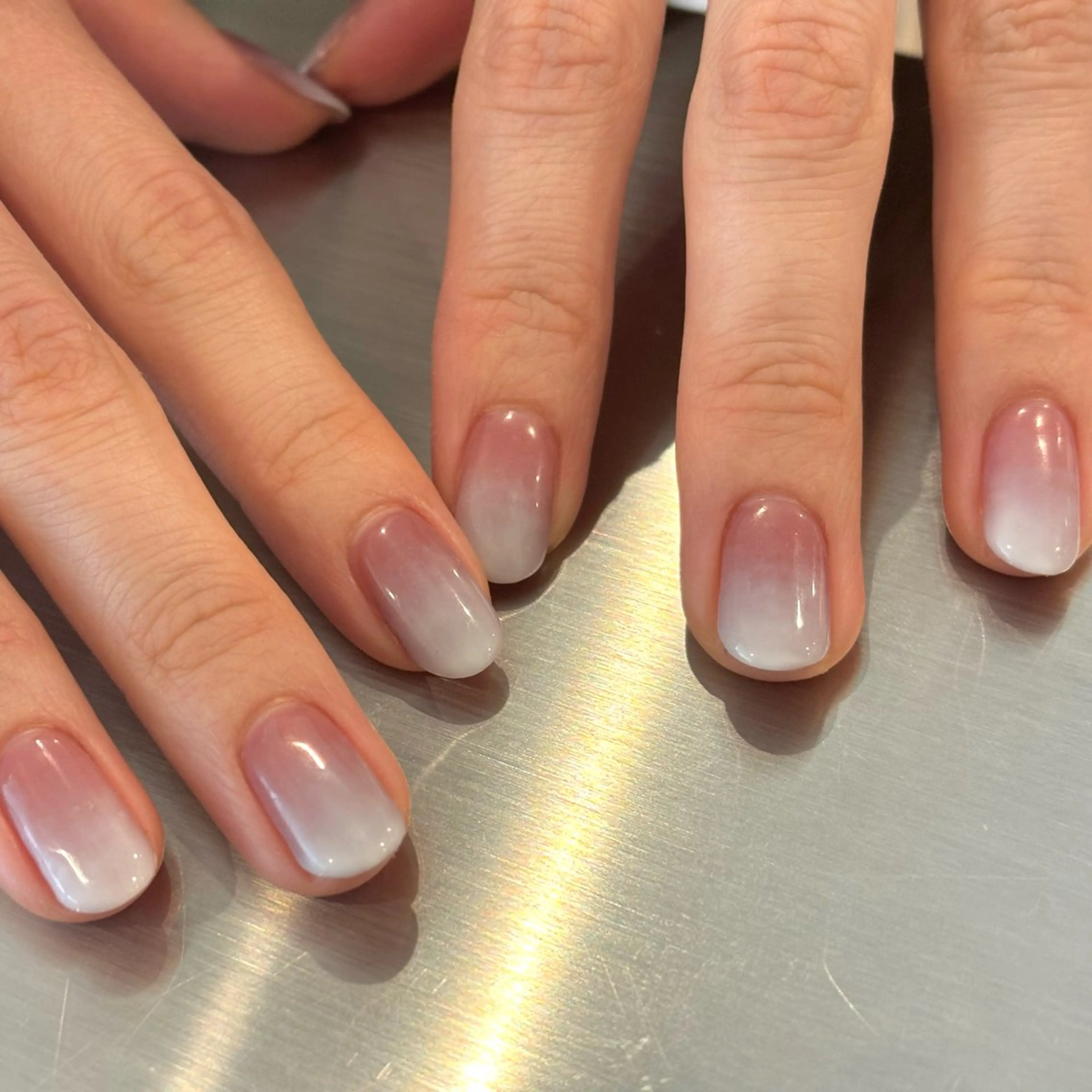 ネイル 6Roku  Hair所属・伊藤 貴恵のネイルデザイン