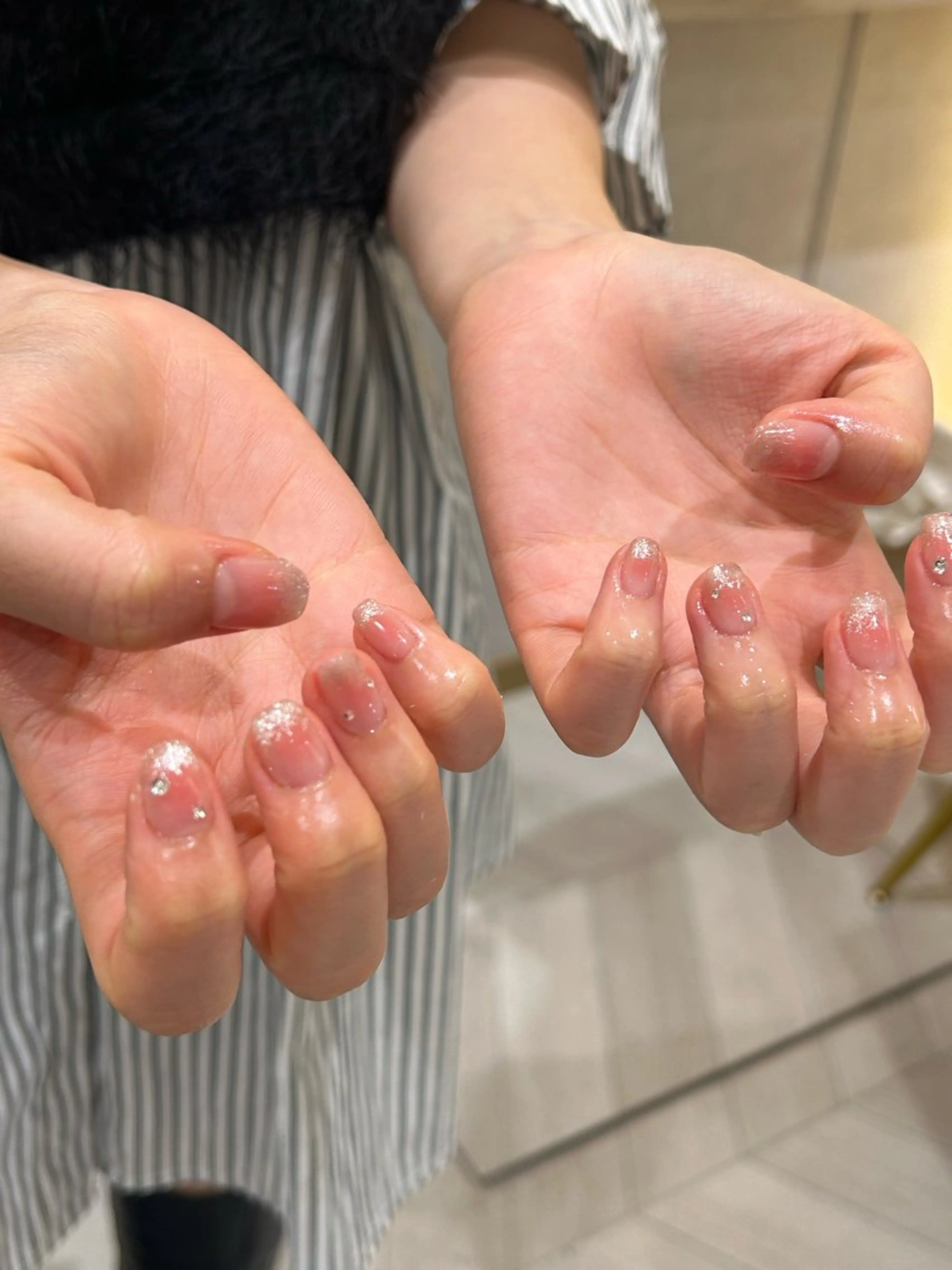 ネイル ꪆৎ平行アーチ ྀི ワカナの眉毛・アイブロウイメージ