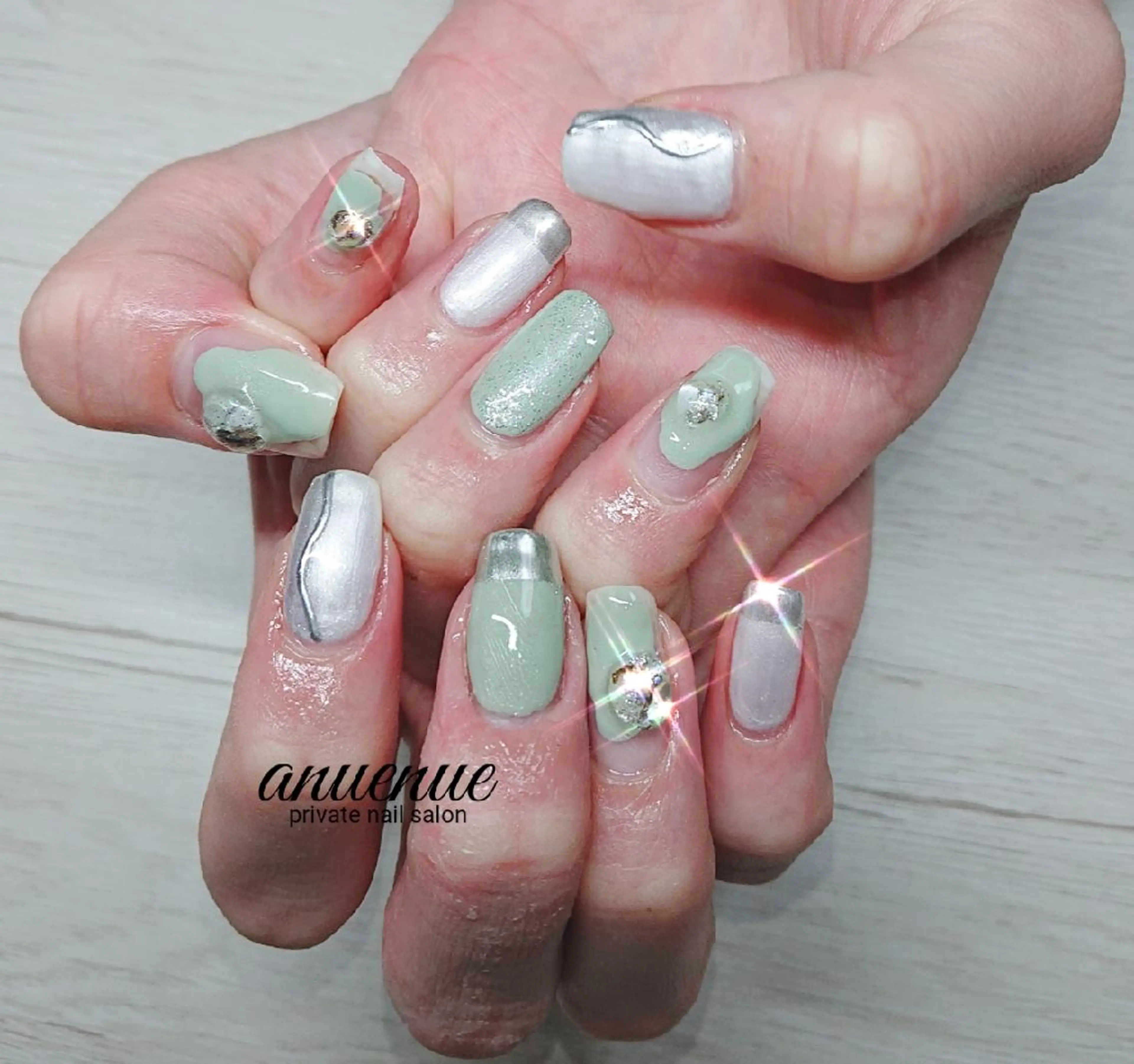 ネイル ハンドネイル ハンドケア anuenu eのネイルデザイン