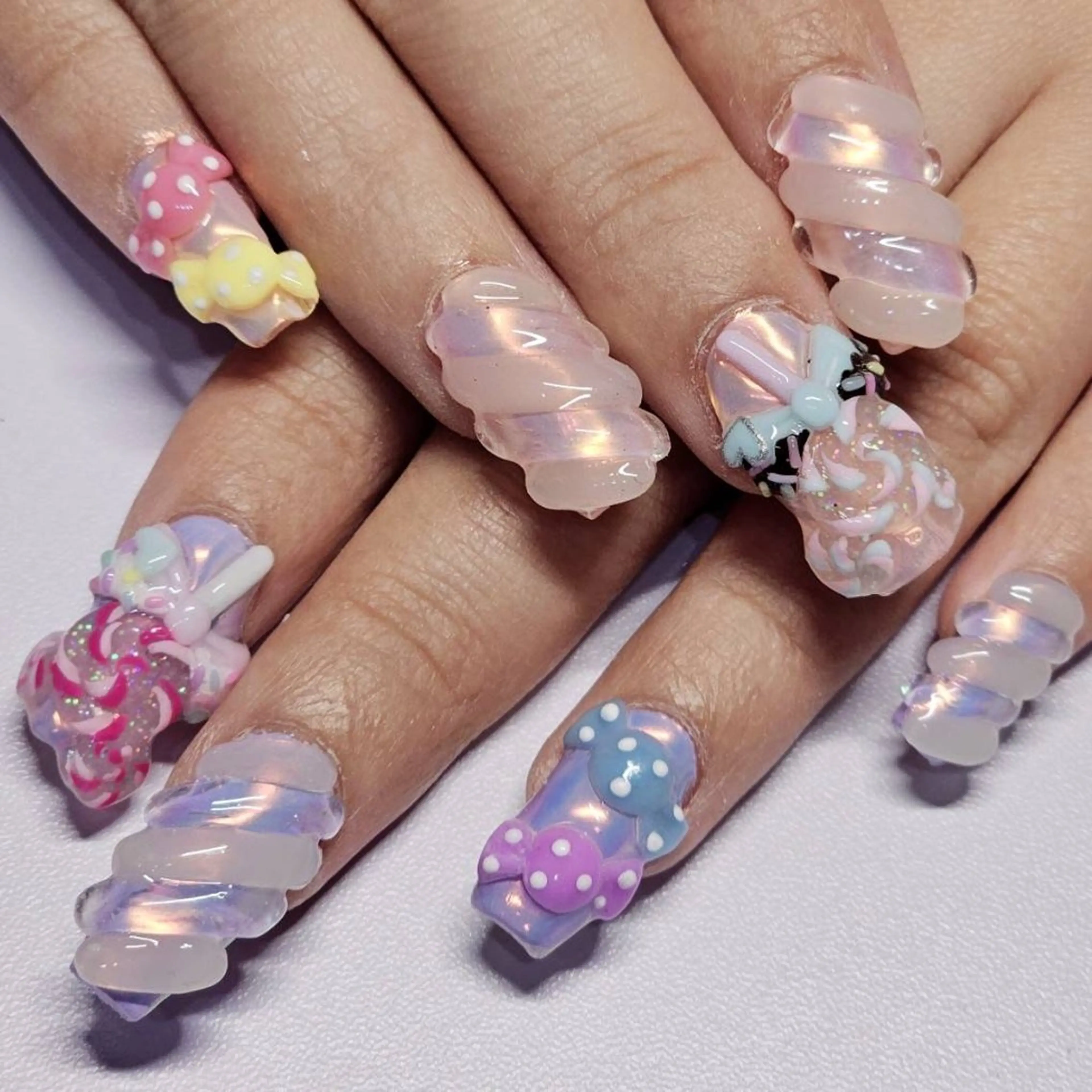 ネイル アートネイル オーロラネイル ピンク パープル ハンドネイル よしだ ひろきのネイルデザイン