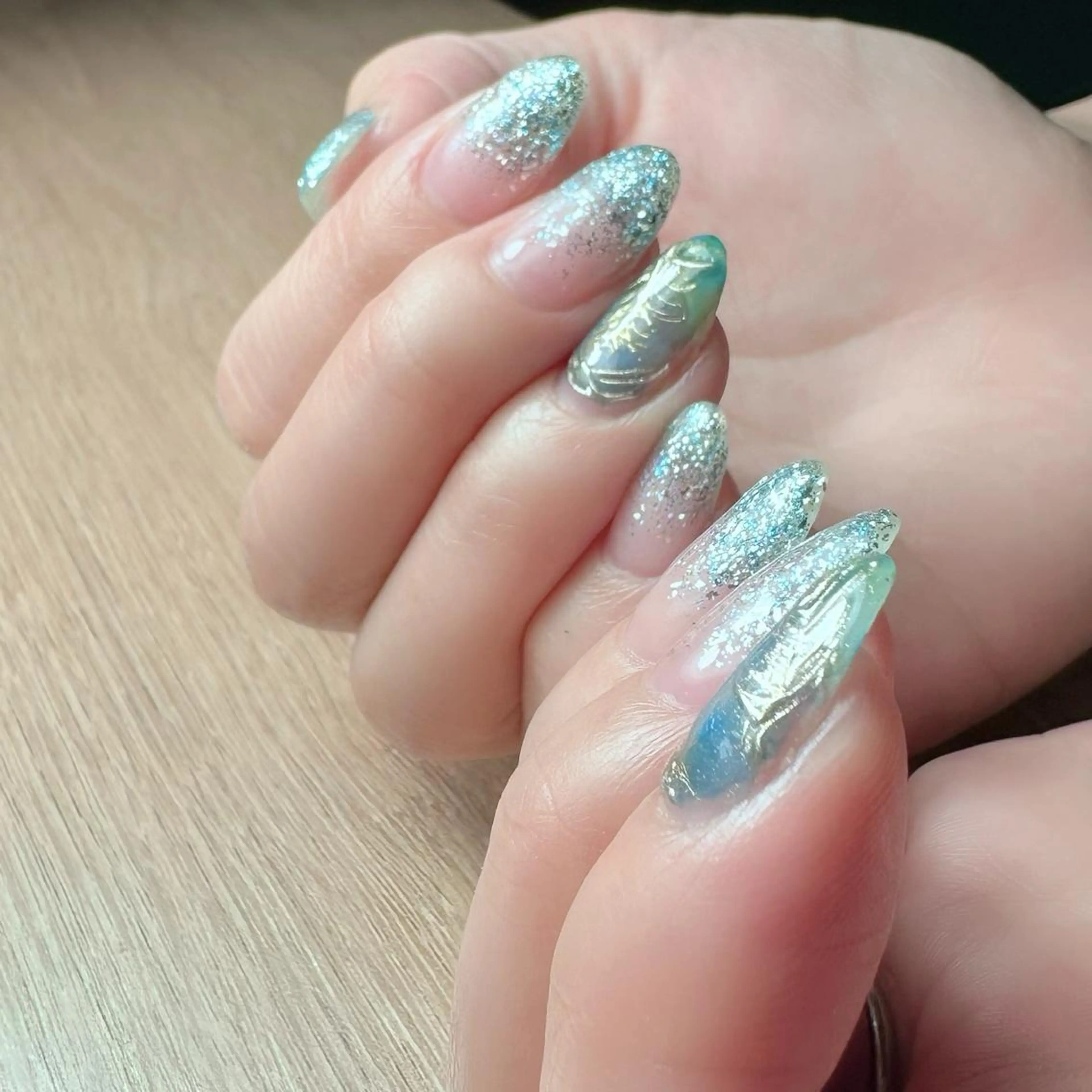 ネイル 新山 聖のネイルデザイン