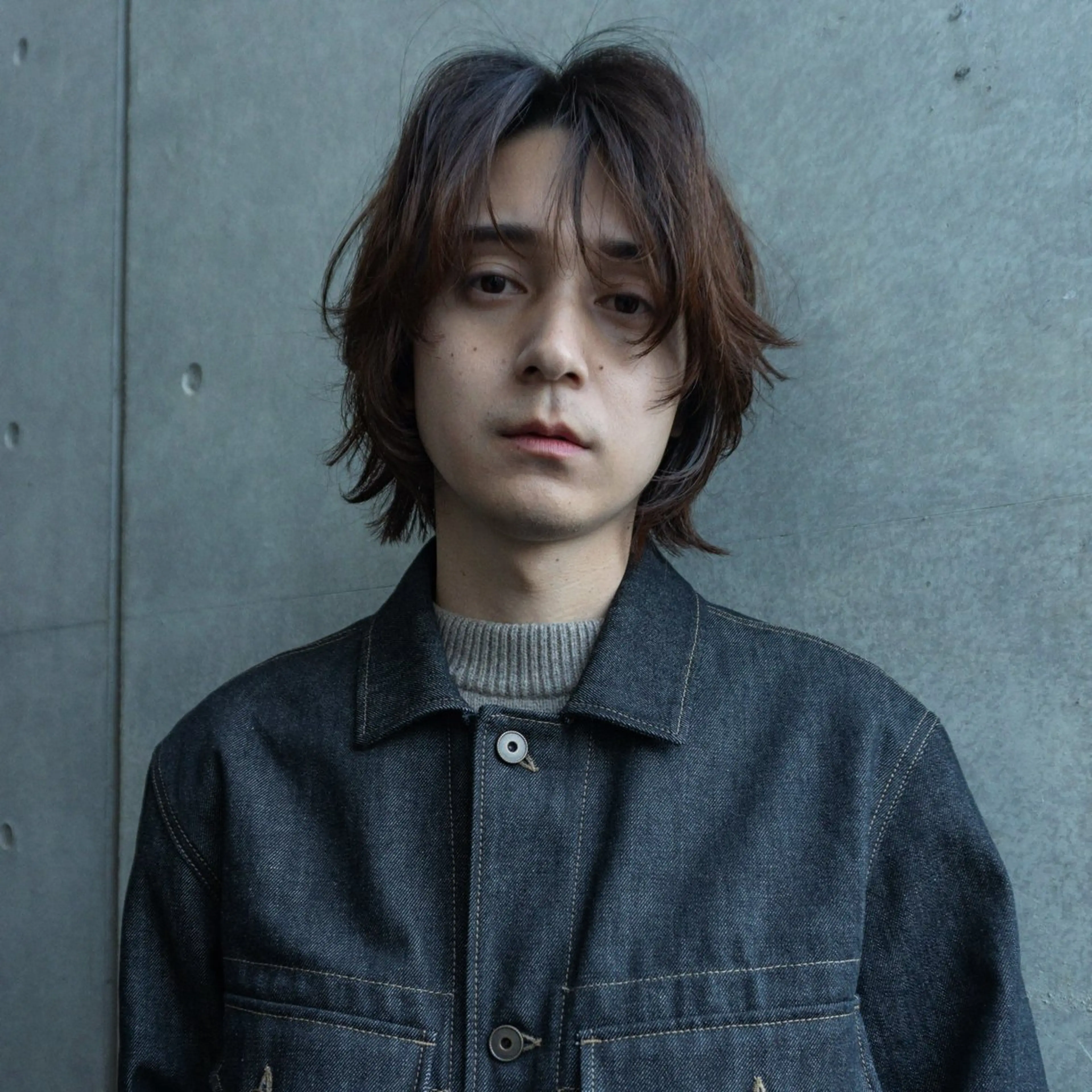 ミディアム パーマ メンズ 外ハネヘア カット パーマ MAI🦎 無造作パーマ メンズのヘアスタイル