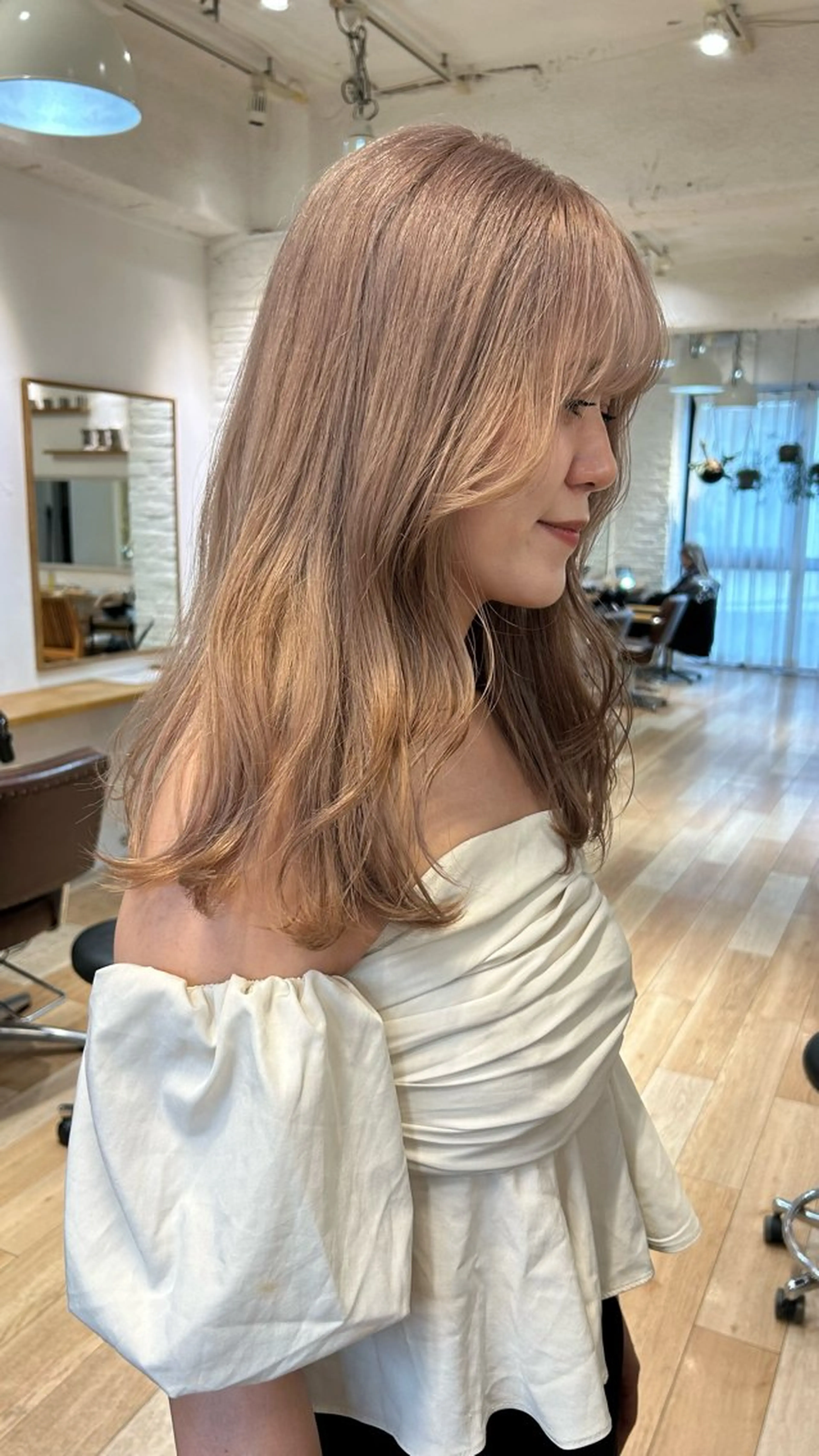 セミロング カラー ヘアカラー トリートメント じゅわっと暖色カラー 🍊Moemiのヘアスタイル