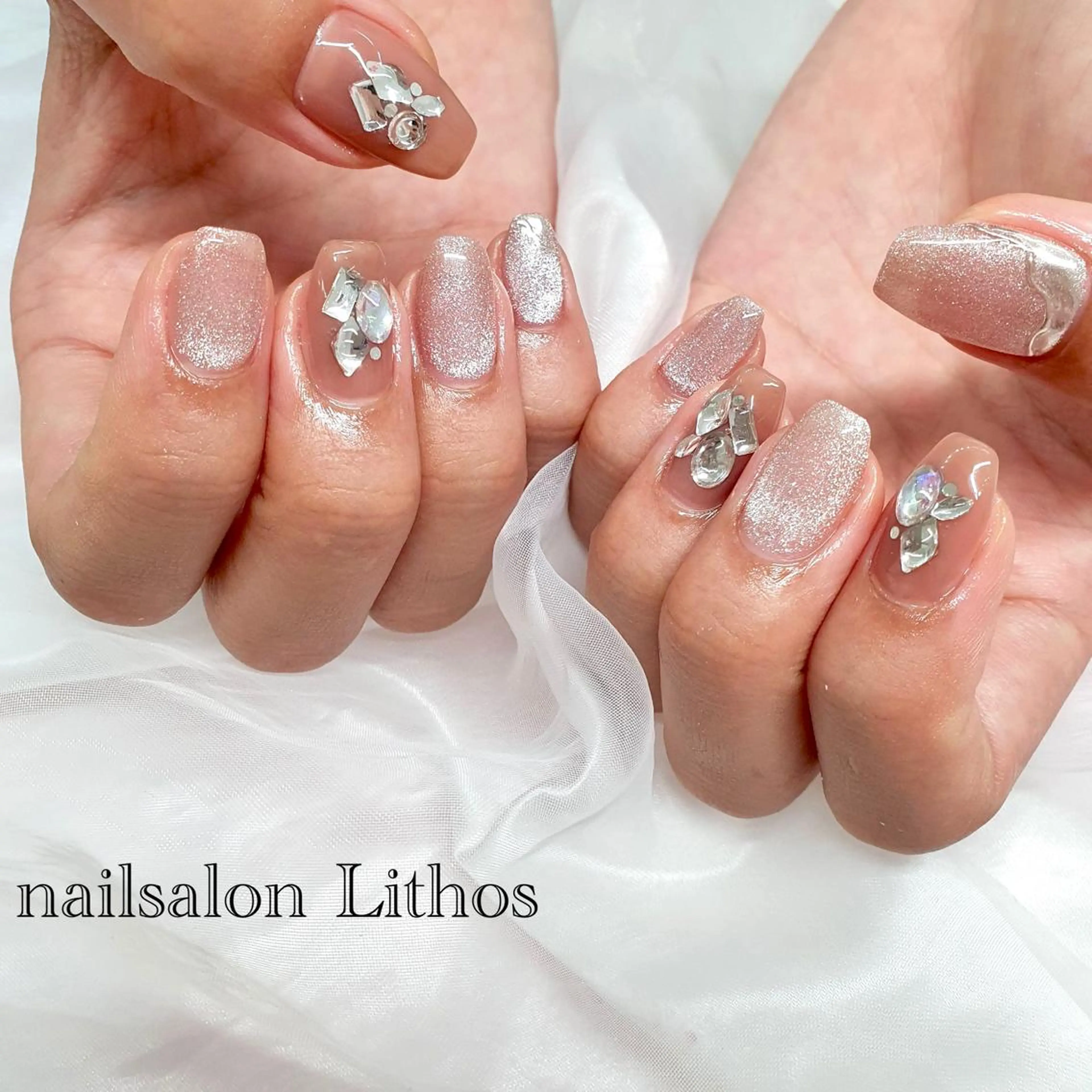 ネイル マグネットネイル ハンドネイル nailsalon Lithos所属・nailsalon Recontreのネイルデザイン