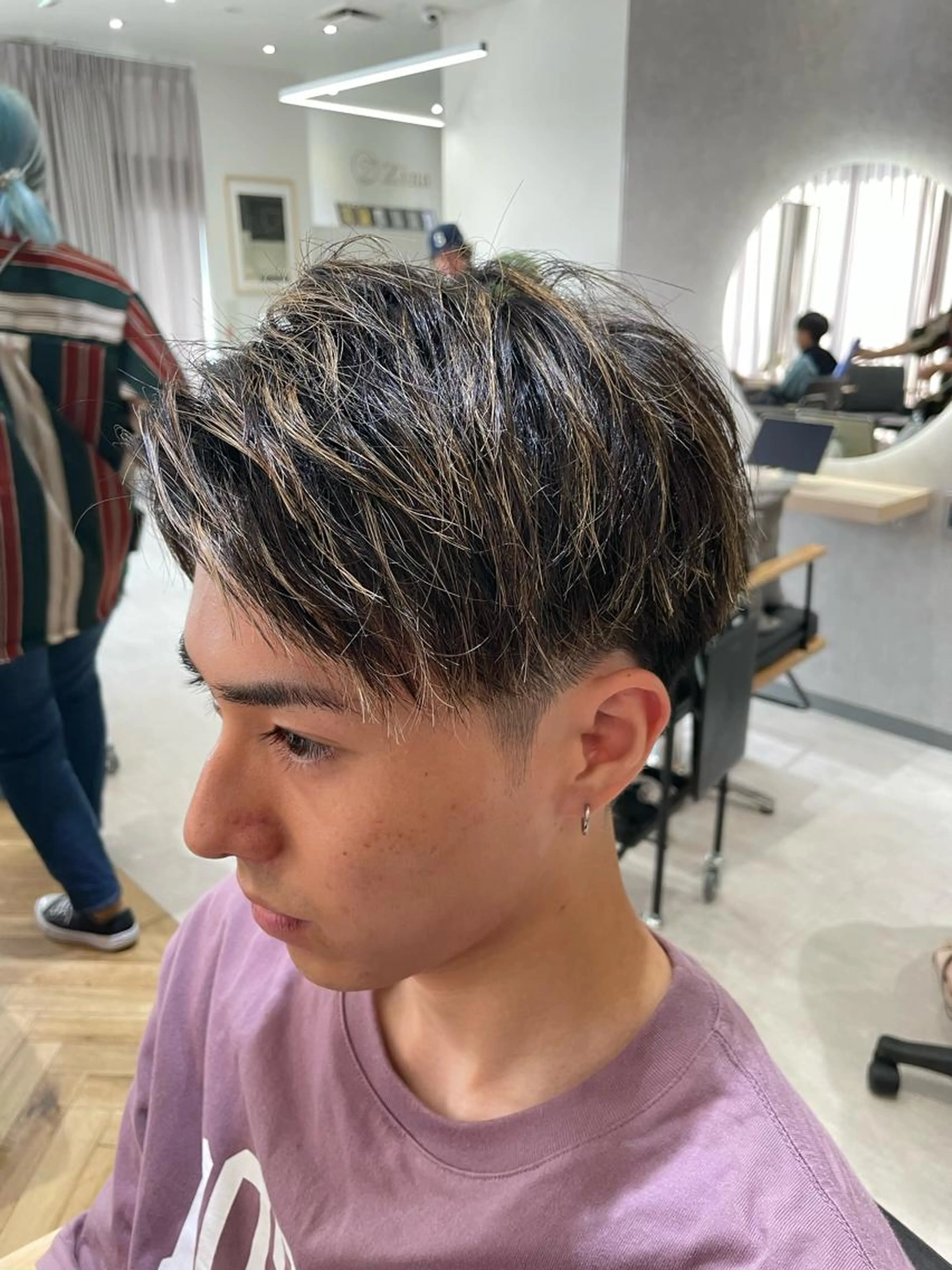 💎メンズ限定　ケアブリーチ&カラー&クイックトリートメントの写真