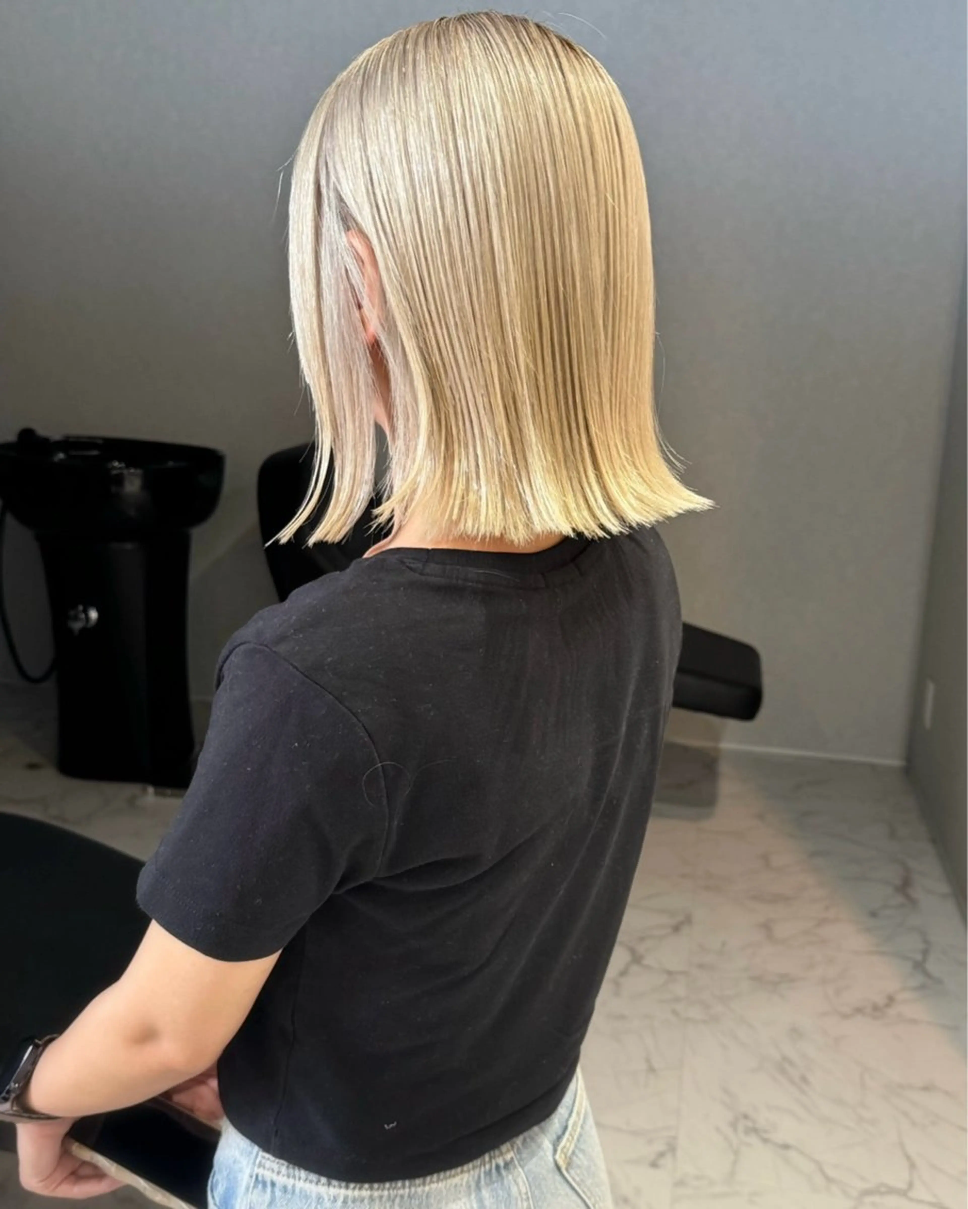 ミディアム カラー ヘアアレンジ バレイヤージュ ブリーチ ダブルカラー ハイライトカラー ハイトーンカラー カット ヘアカラー トリートメント アンドウ ユウ/ レイヤーカット/韓国のヘアスタイル