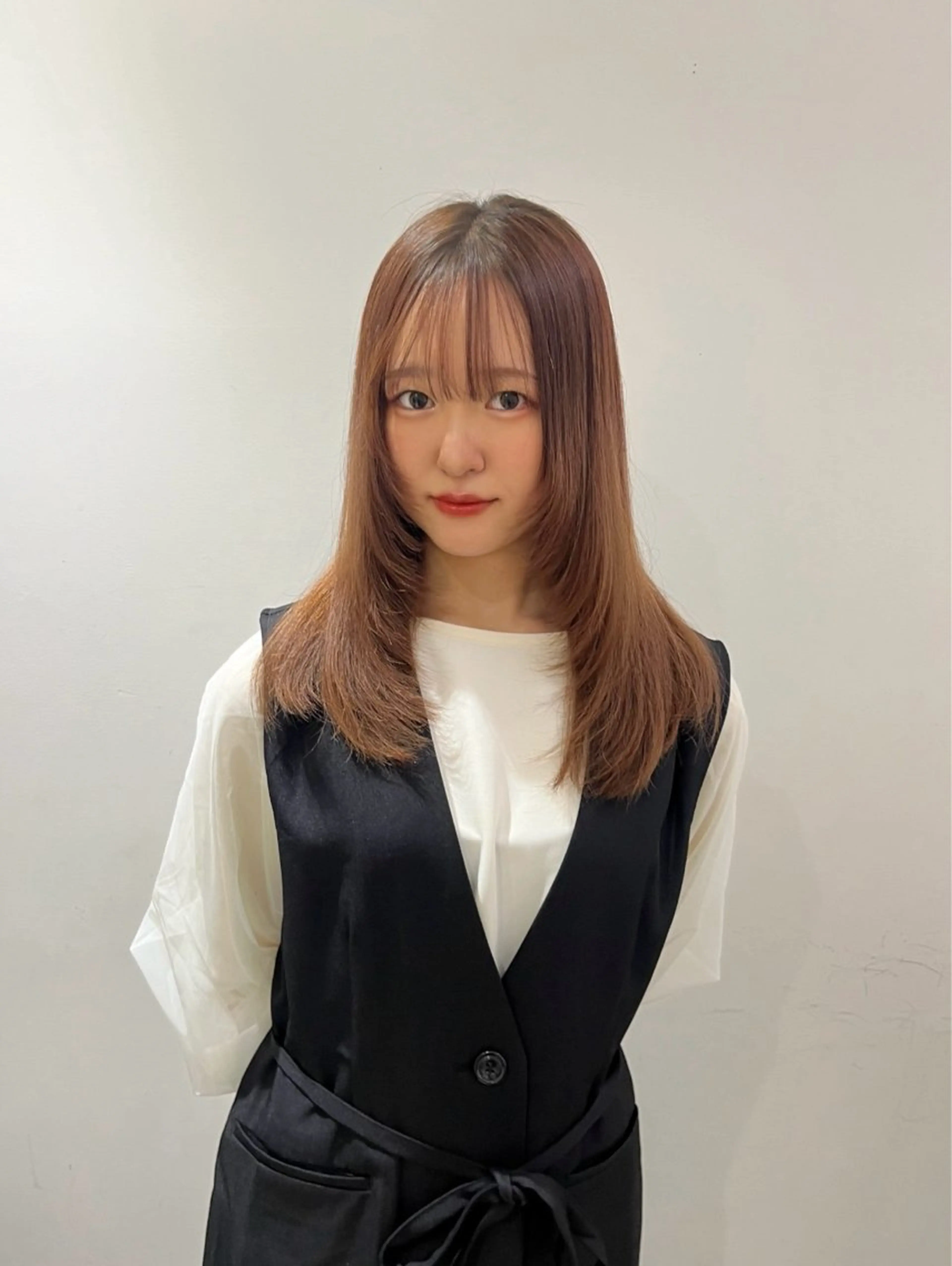 セミロング 韓国/透明感カラー さらのヘアスタイル