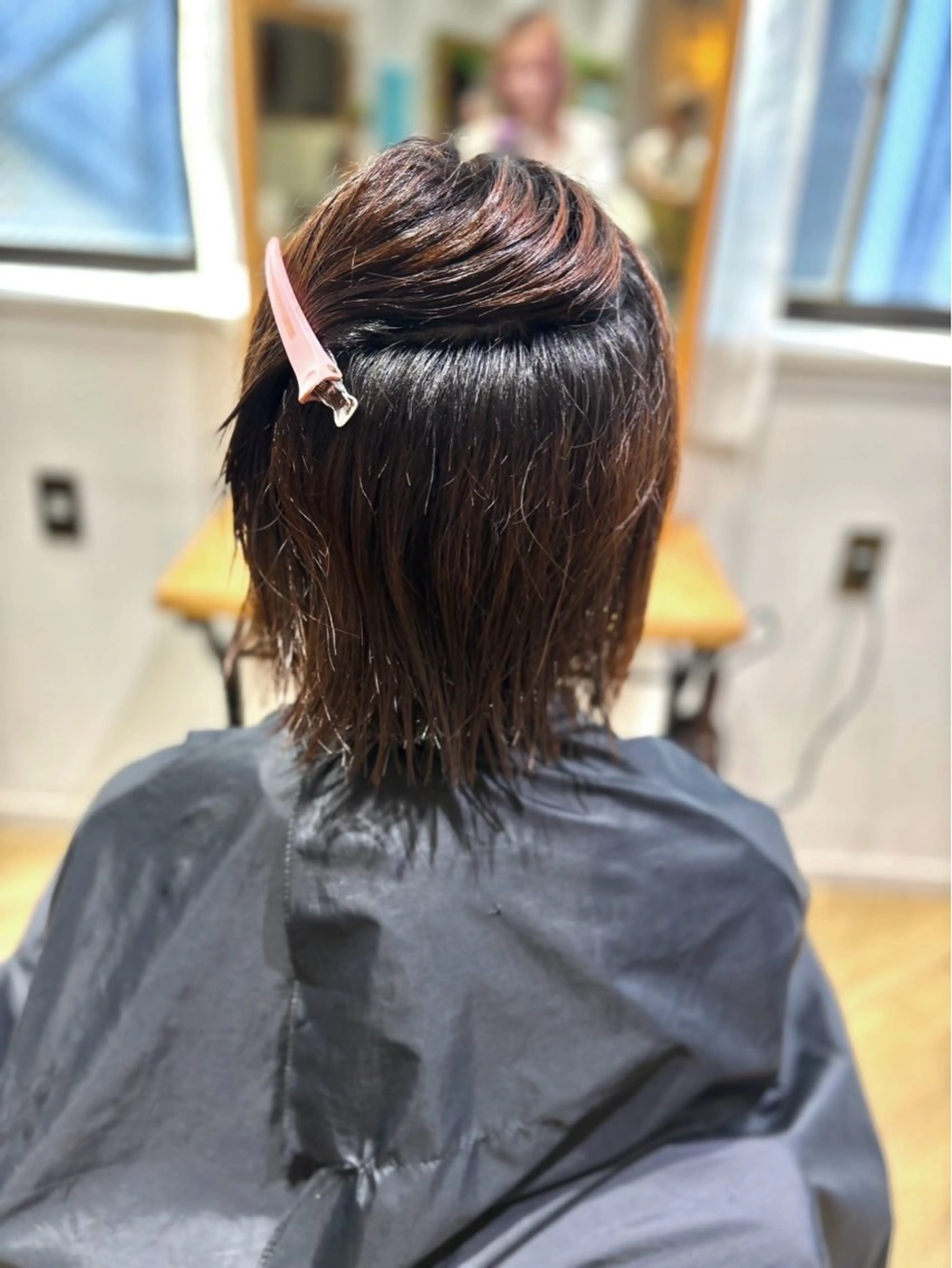 ミディアム 横浜｜韓国レイヤー｜ 暖色カラー｜まなとのヘアスタイル