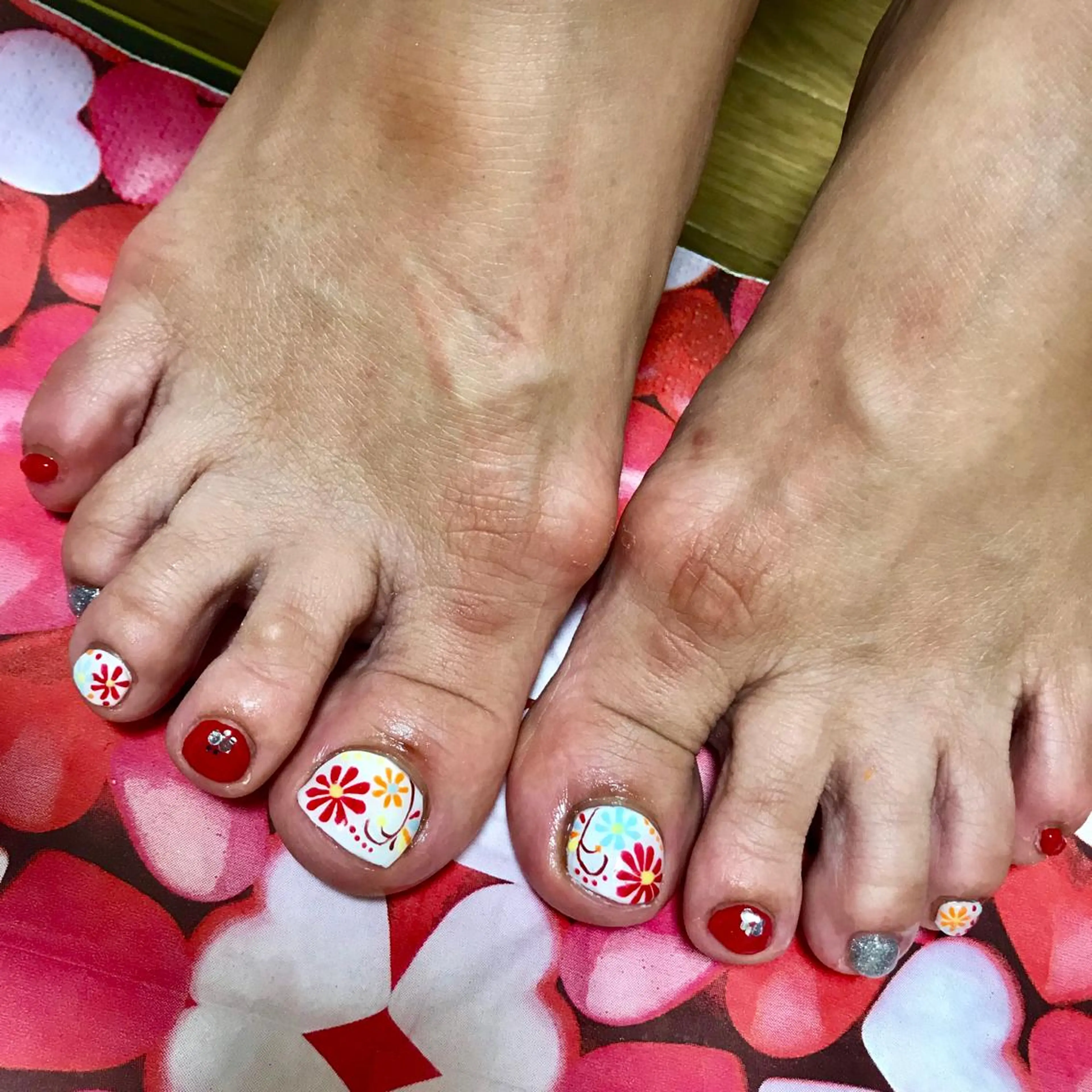 ネイル LOVEnail tomoのネイルデザイン
