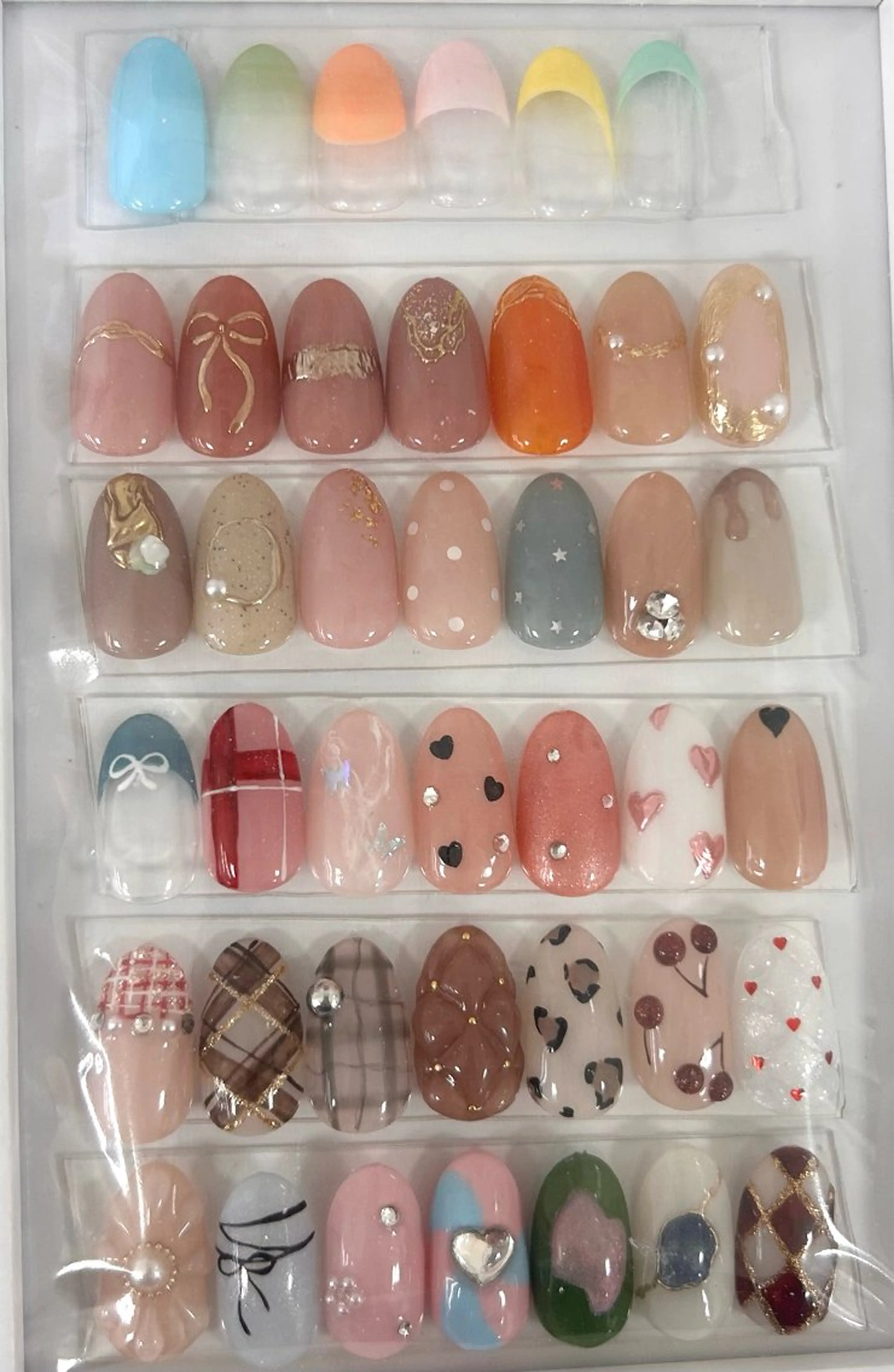 ネイル ハンドネイル Bianca  🎀 Hayakawaのネイルデザイン