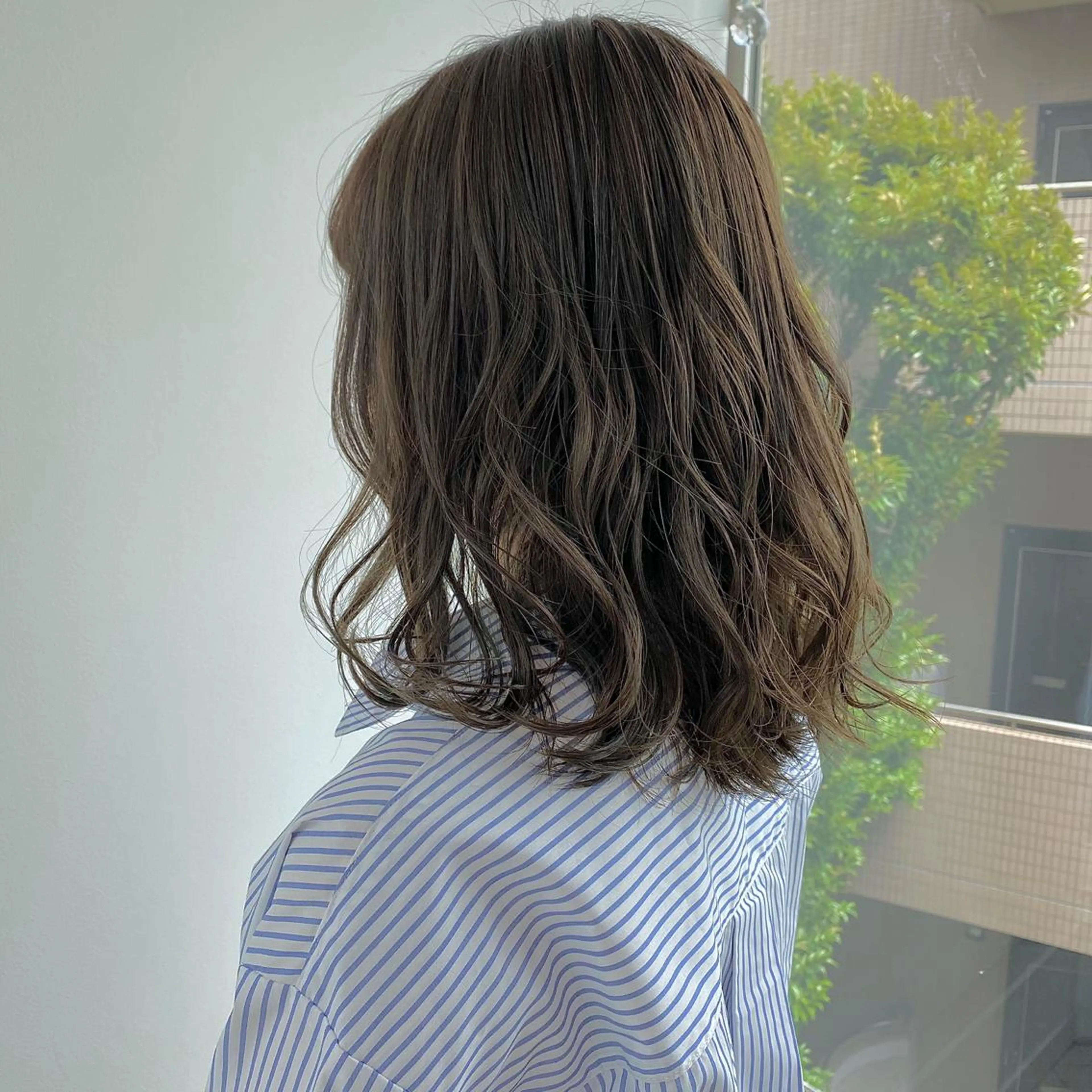 ミディアム カラー ベージュカラー オリーブベージュ 神奈川大学最寄り白楽 三本松巧のヘアスタイル