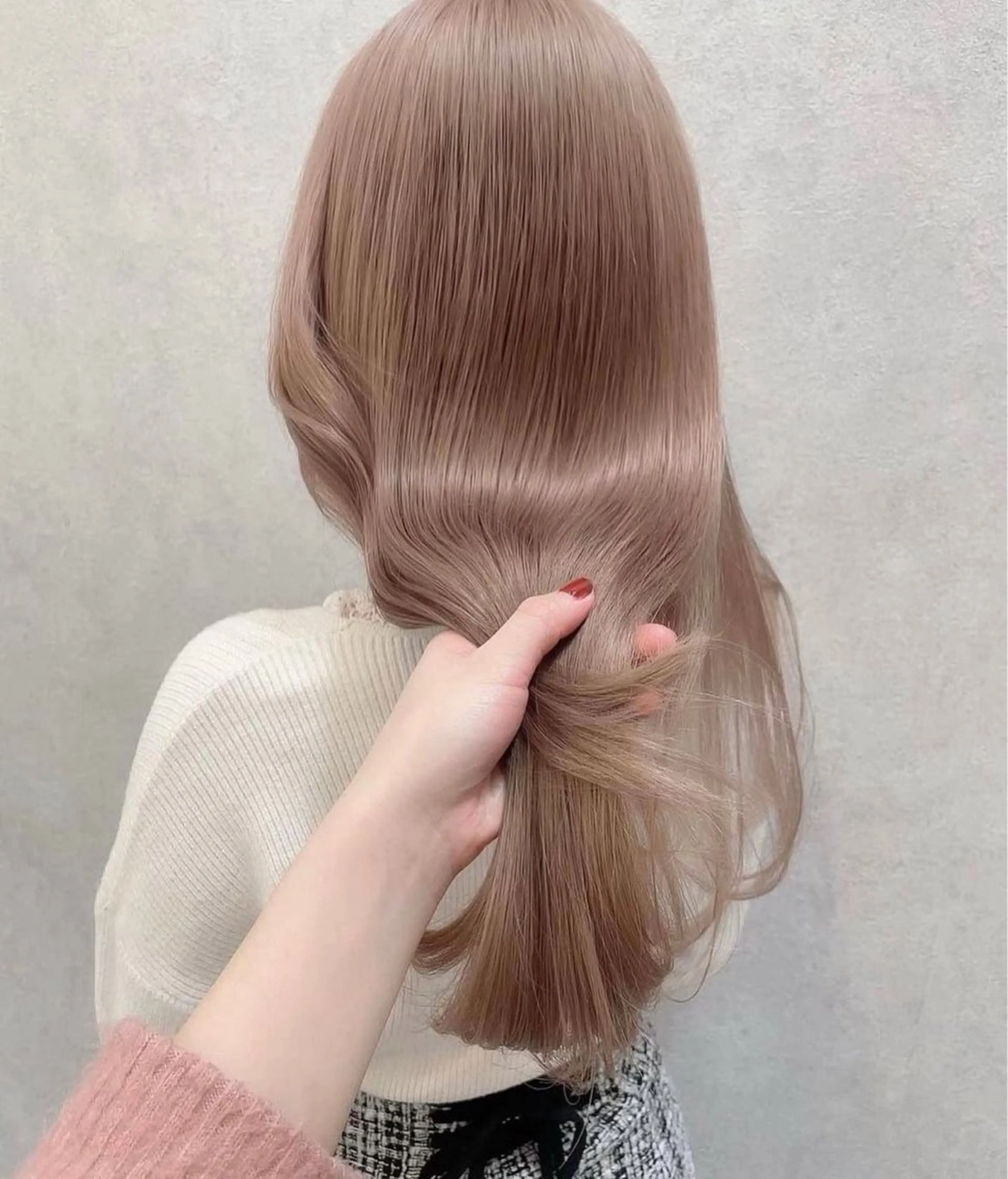 ミディアム ヘアカラー rina／ベージュ ワンホン/韓国ヘアのヘアスタイル