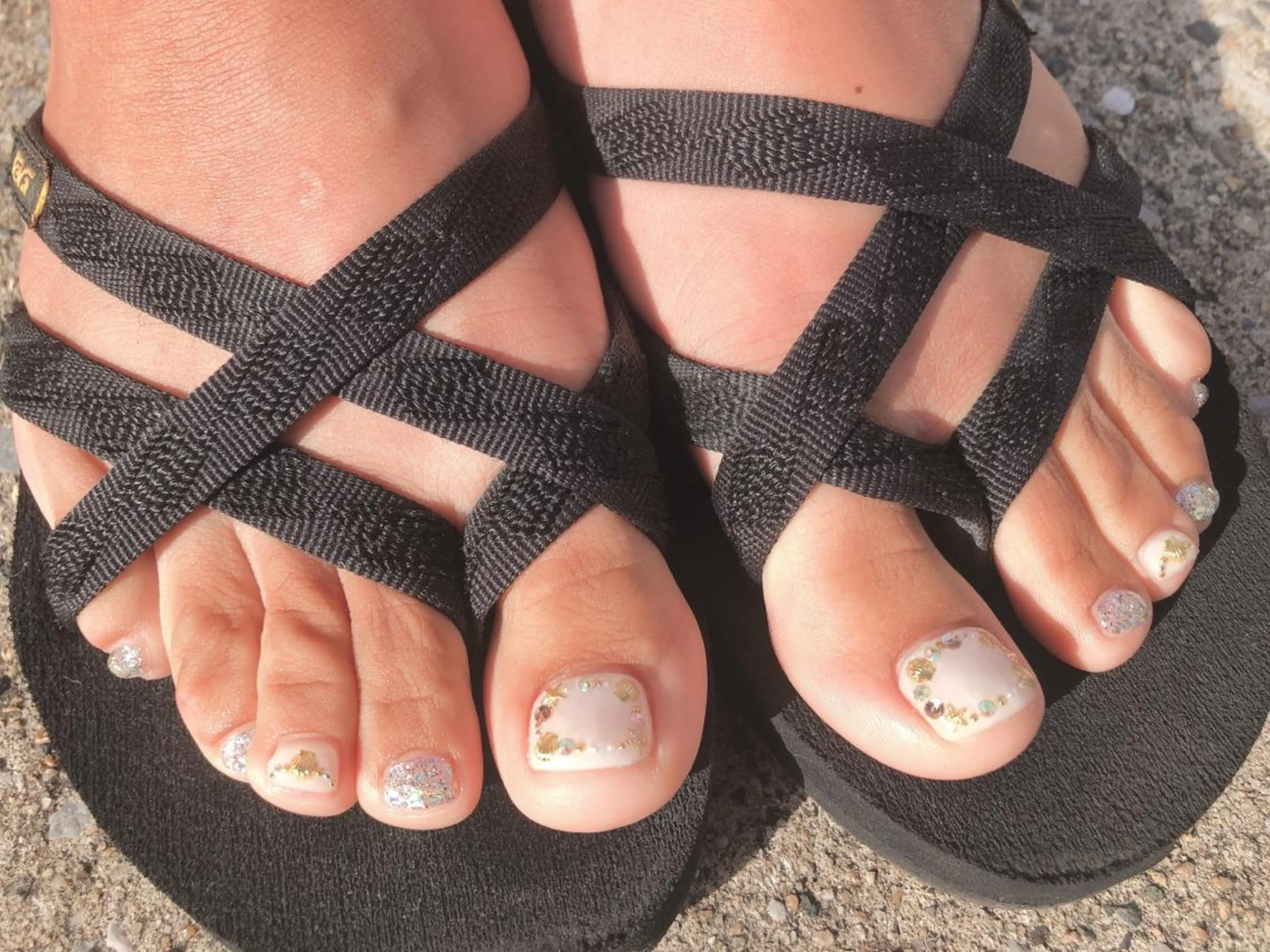 オフ込み★持ち込みデザイン✨アートやり放題♪パーツつけ放題❤︎ 【フットバス付き💕】の写真