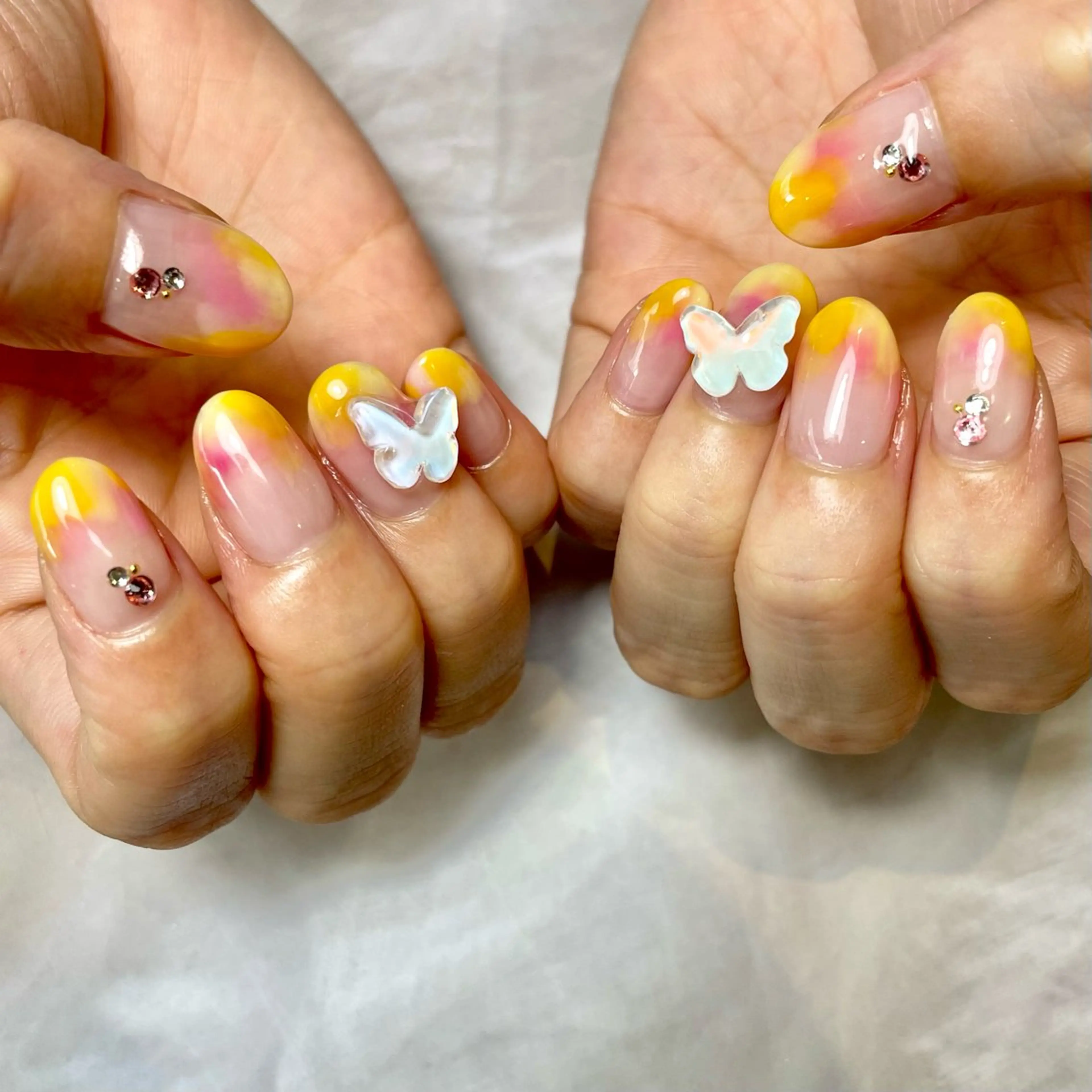 ネイル 持ち込み ニュアンスネイル オレンジ ハンドネイル Reflection marikoのネイルデザイン