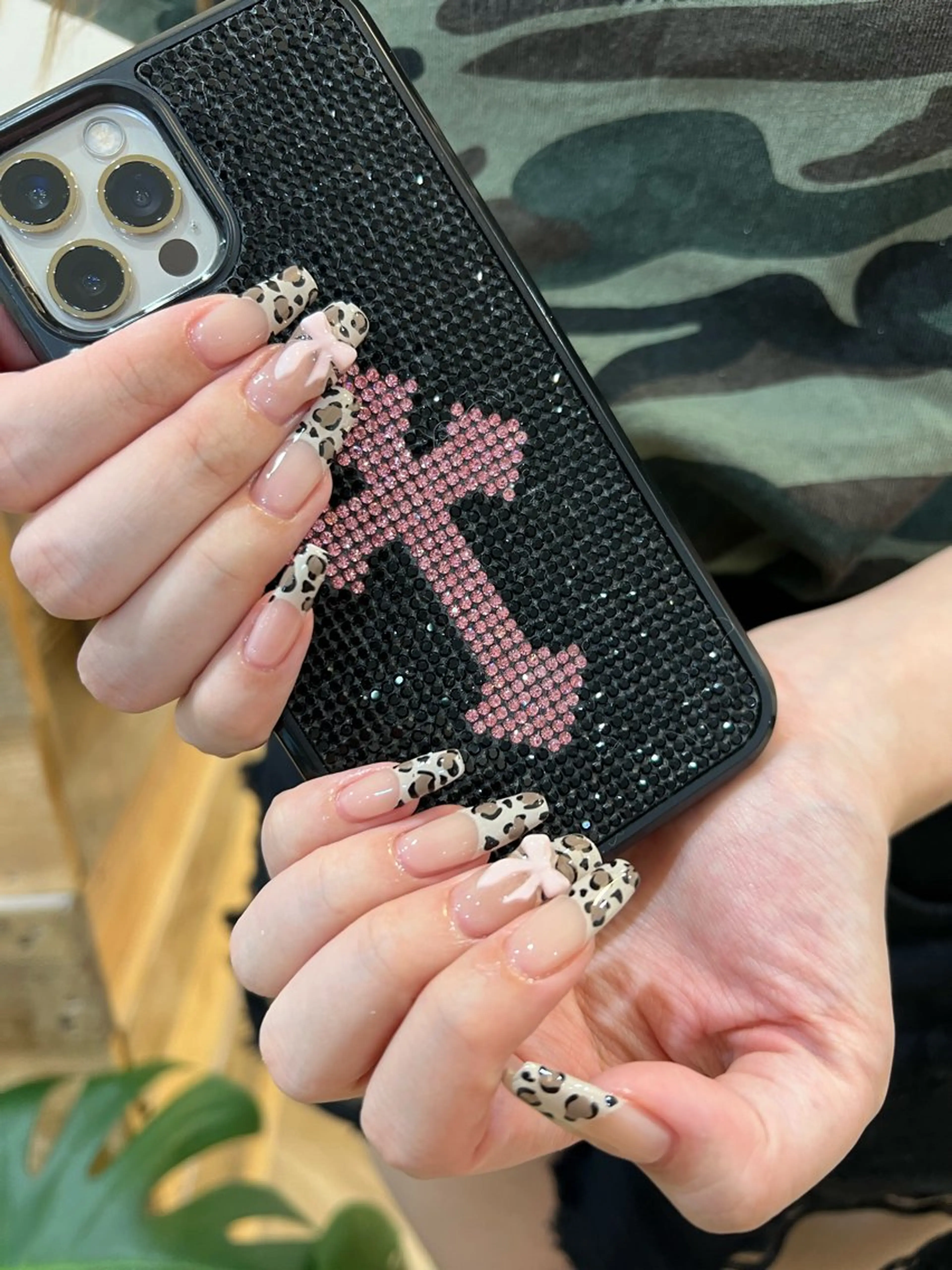 ネイル ハンドネイル フットネイル ハンドケア Nes.Nail所属・Miyagi Asamiのネイルデザイン