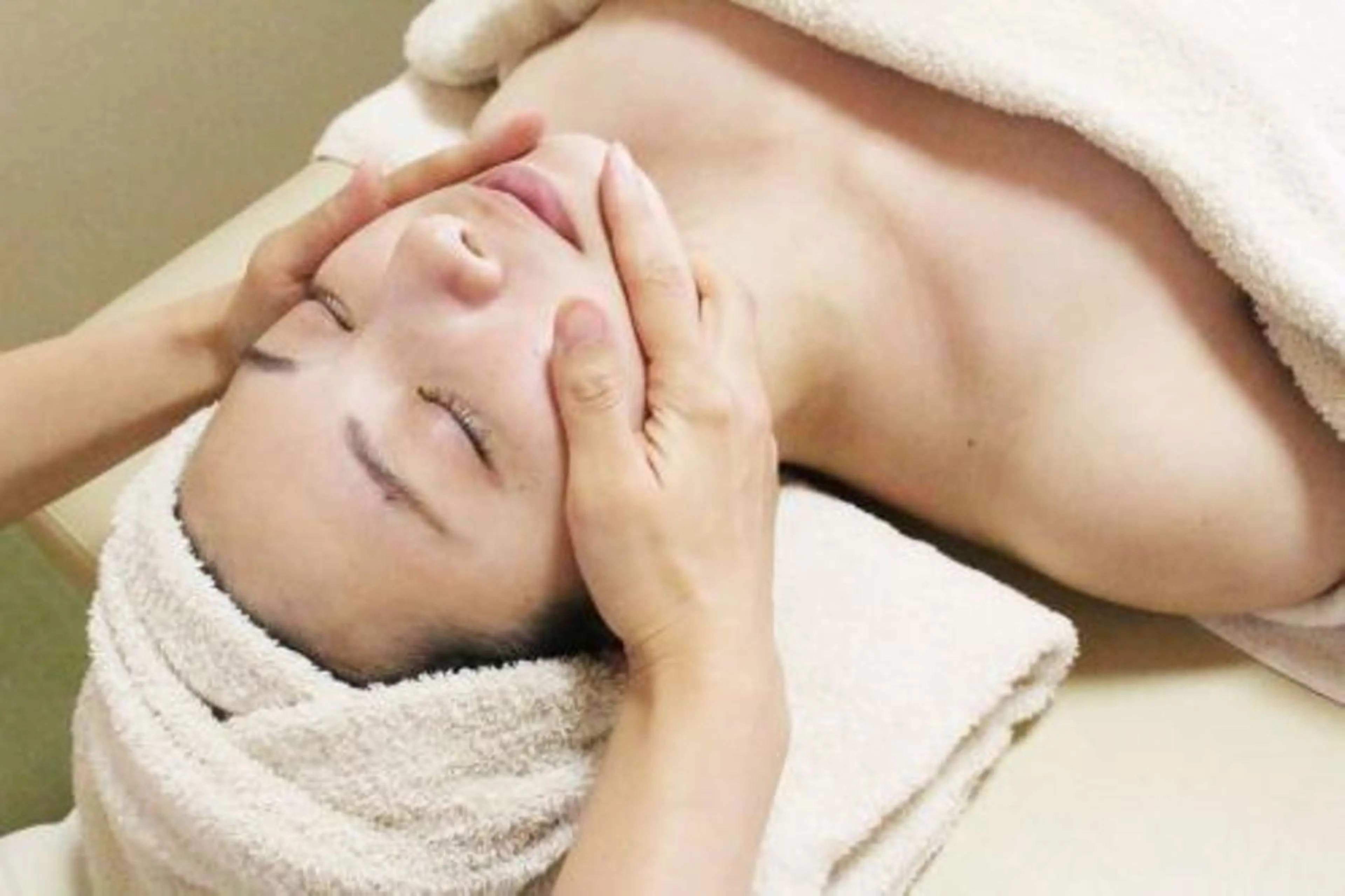 【新規限定】「オーダーメイドフェイシャル」ニキビ・毛穴・シミ・くすみ・たるみ・シワなど肌悩みに合わせたメニュー の写真