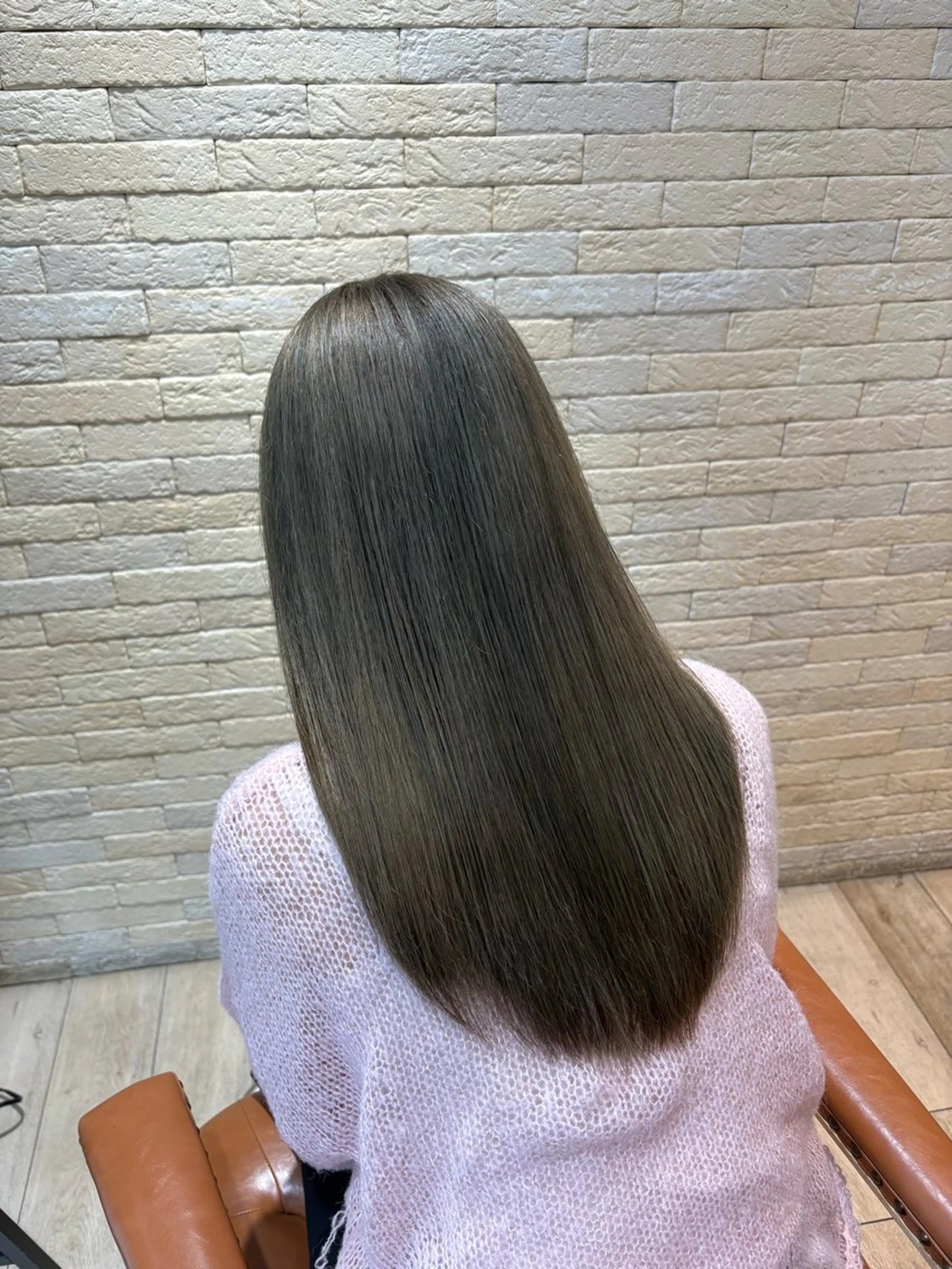 カラー ヘアカラー しおり🍬 KOKORO🤍のヘアスタイル