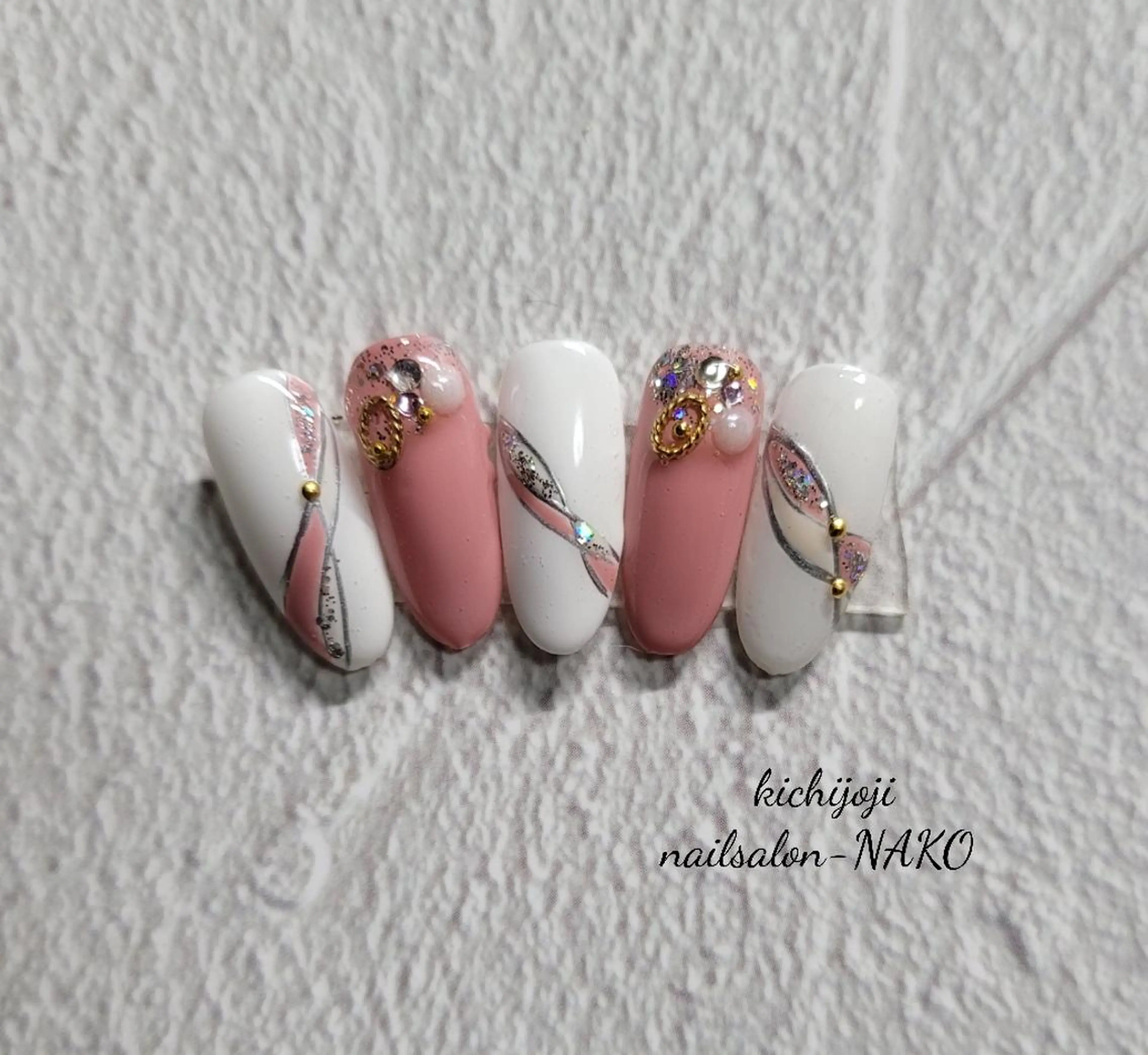 ネイル Salon-NAKO 🐷shirai🐷のネイルデザイン