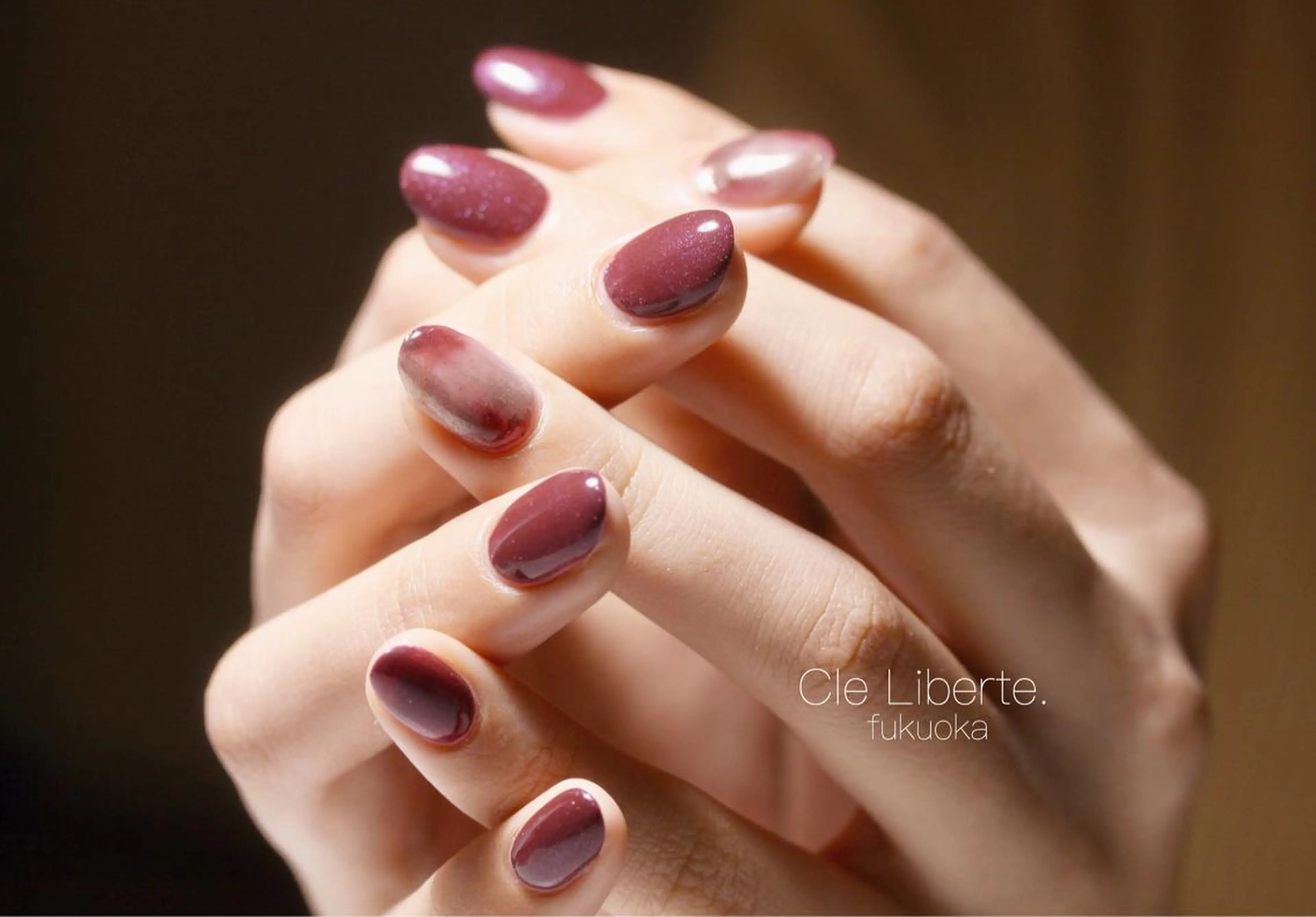 ネイル 赤色 Elio所属・Elio 国泰寺のネイルデザイン