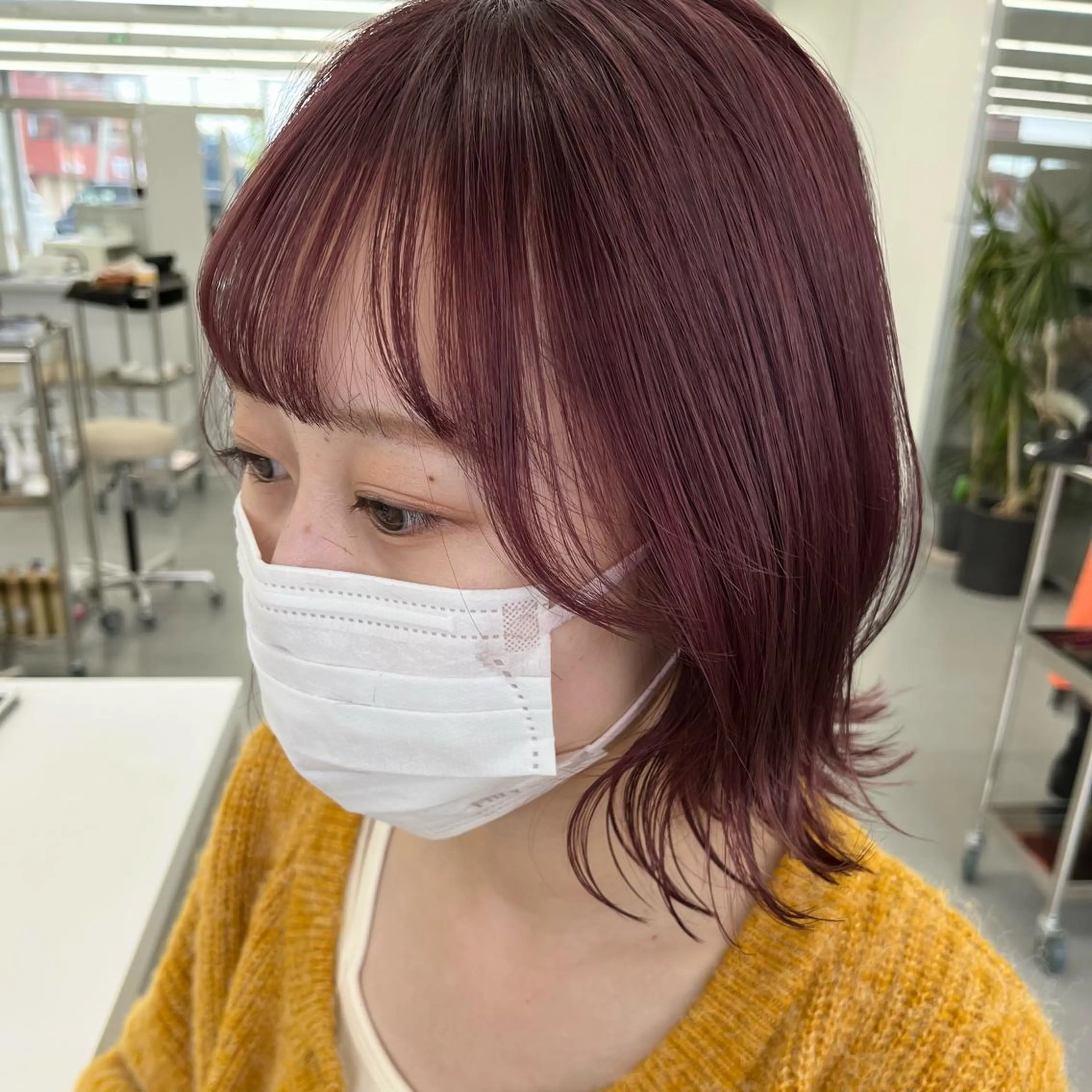ミディアム パープルカラー 長谷川 未來のヘアスタイル