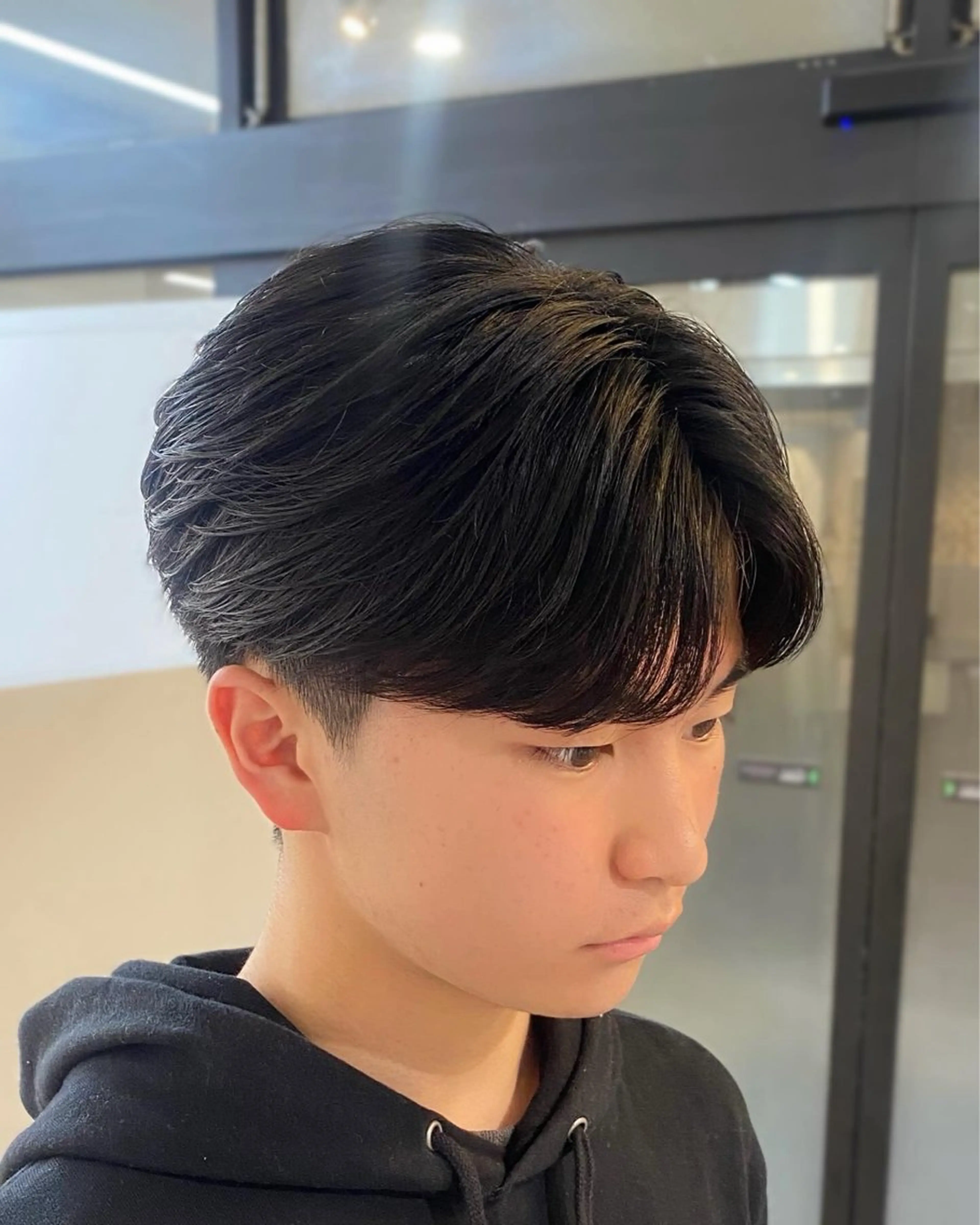 韓国スタイルメンズヘア撮影モデルの写真