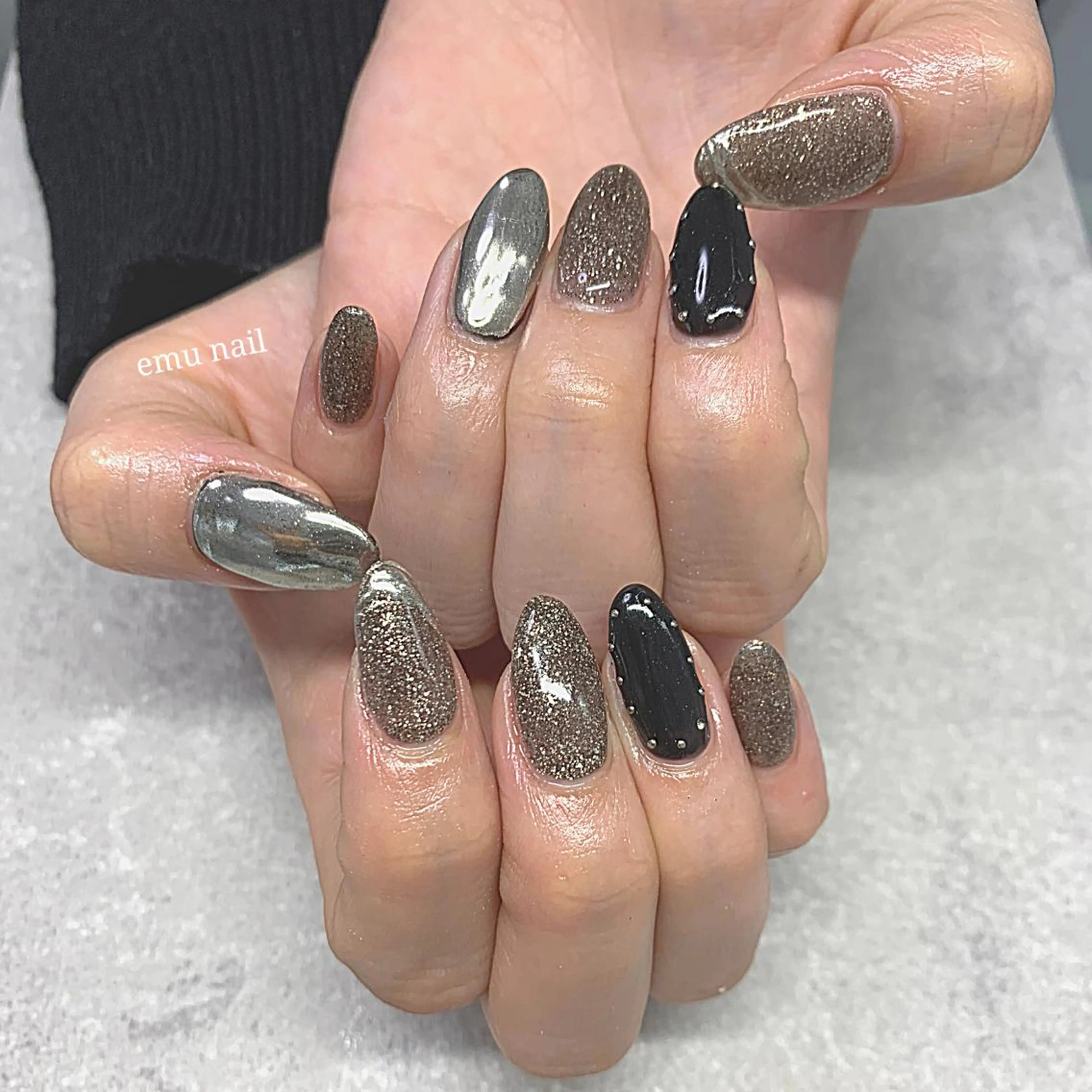 ネイル ラメ(グリッター) 持ち込み emu nailのネイルデザイン