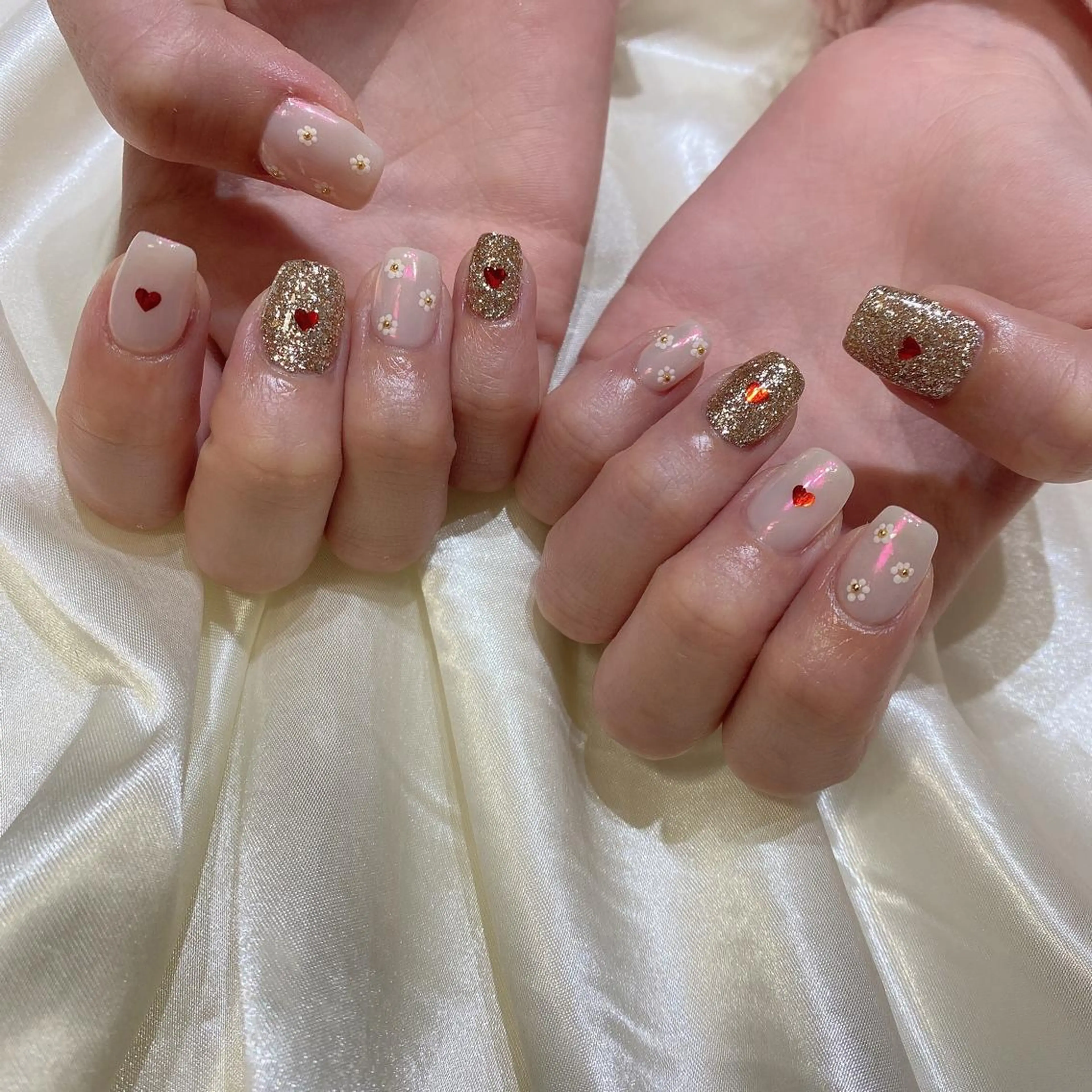 ネイル ハンドネイル 西岡 杏のネイルデザイン