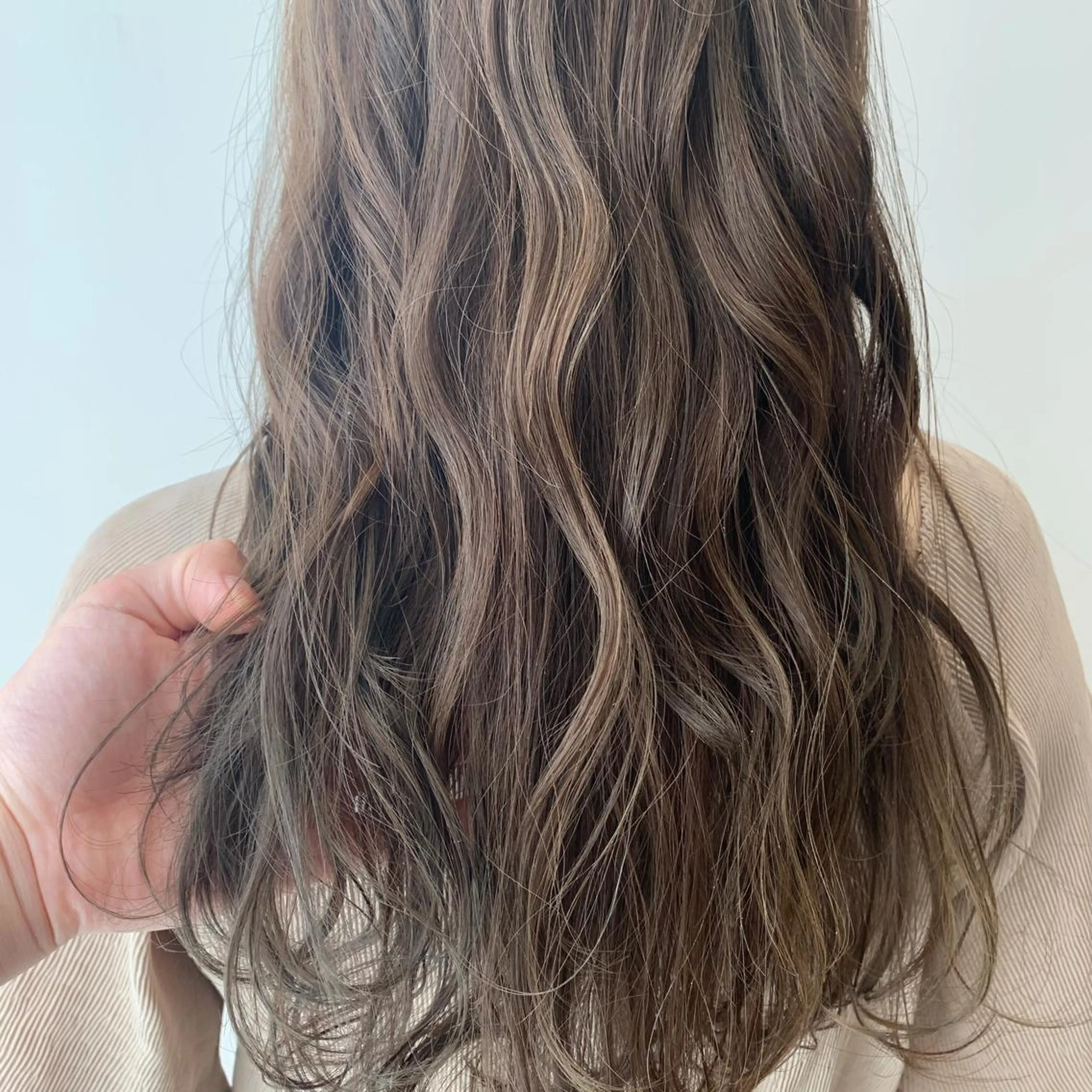 ロング ヘアカラー トリートメント 中井 茅佳のヘアスタイル