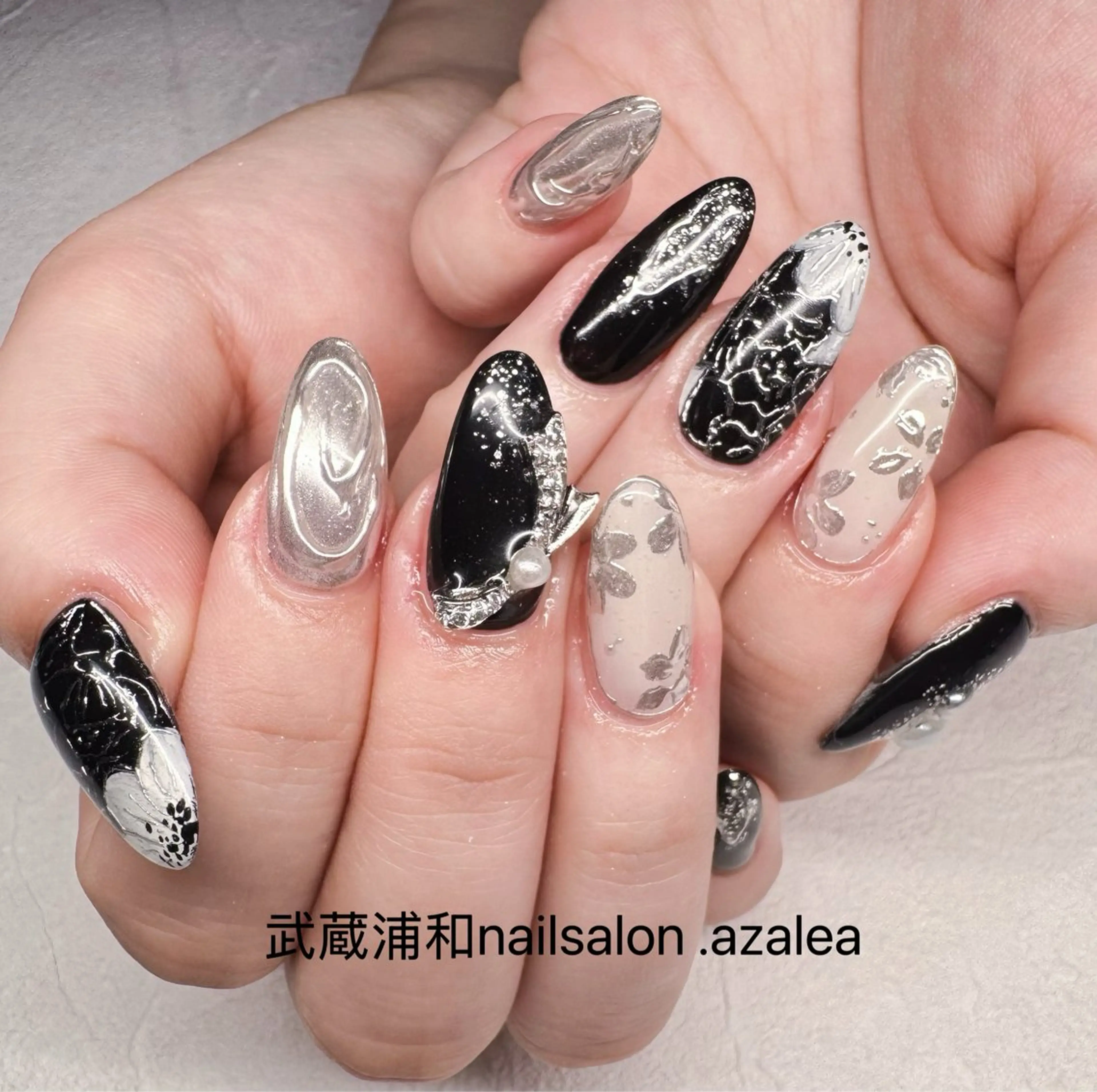 ネイル ハンドネイル R inのネイルデザイン