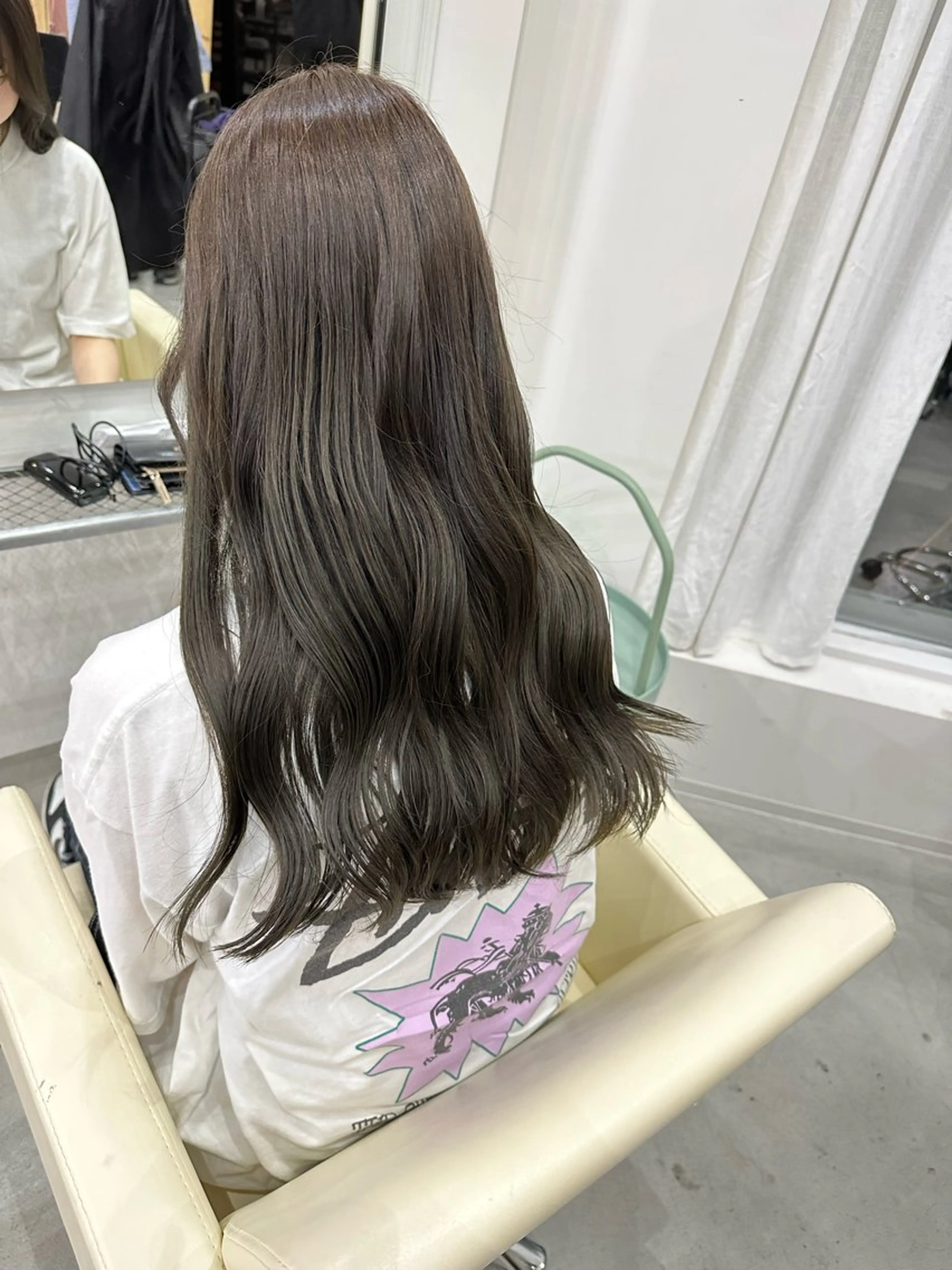 ロング カラー さあや 【透け感/艶感】のヘアスタイル