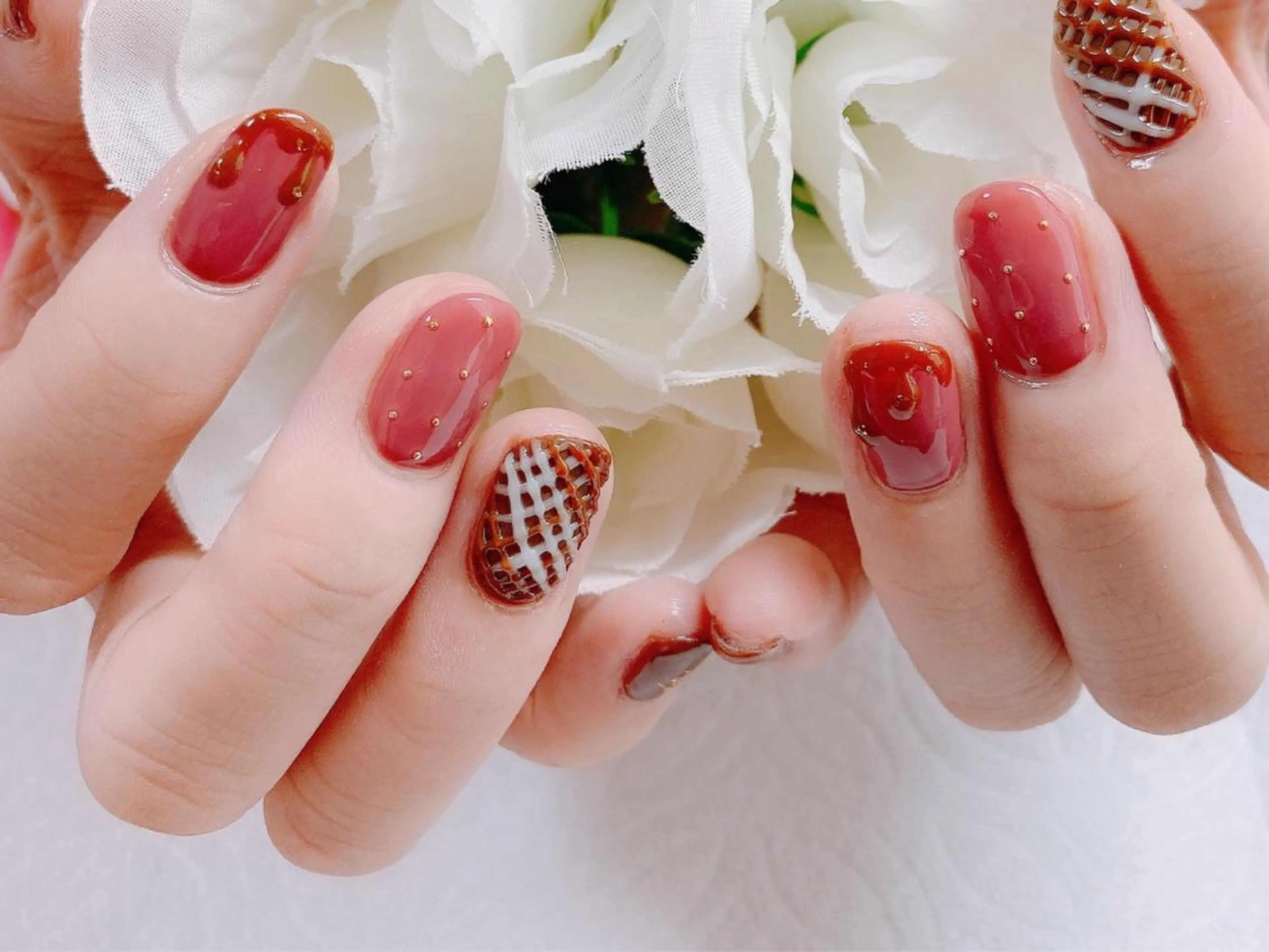 ネイル キラキラネイル ニュアンスネイル バレンタイン ハンドネイル LovelyDays ゆいのネイルデザイン