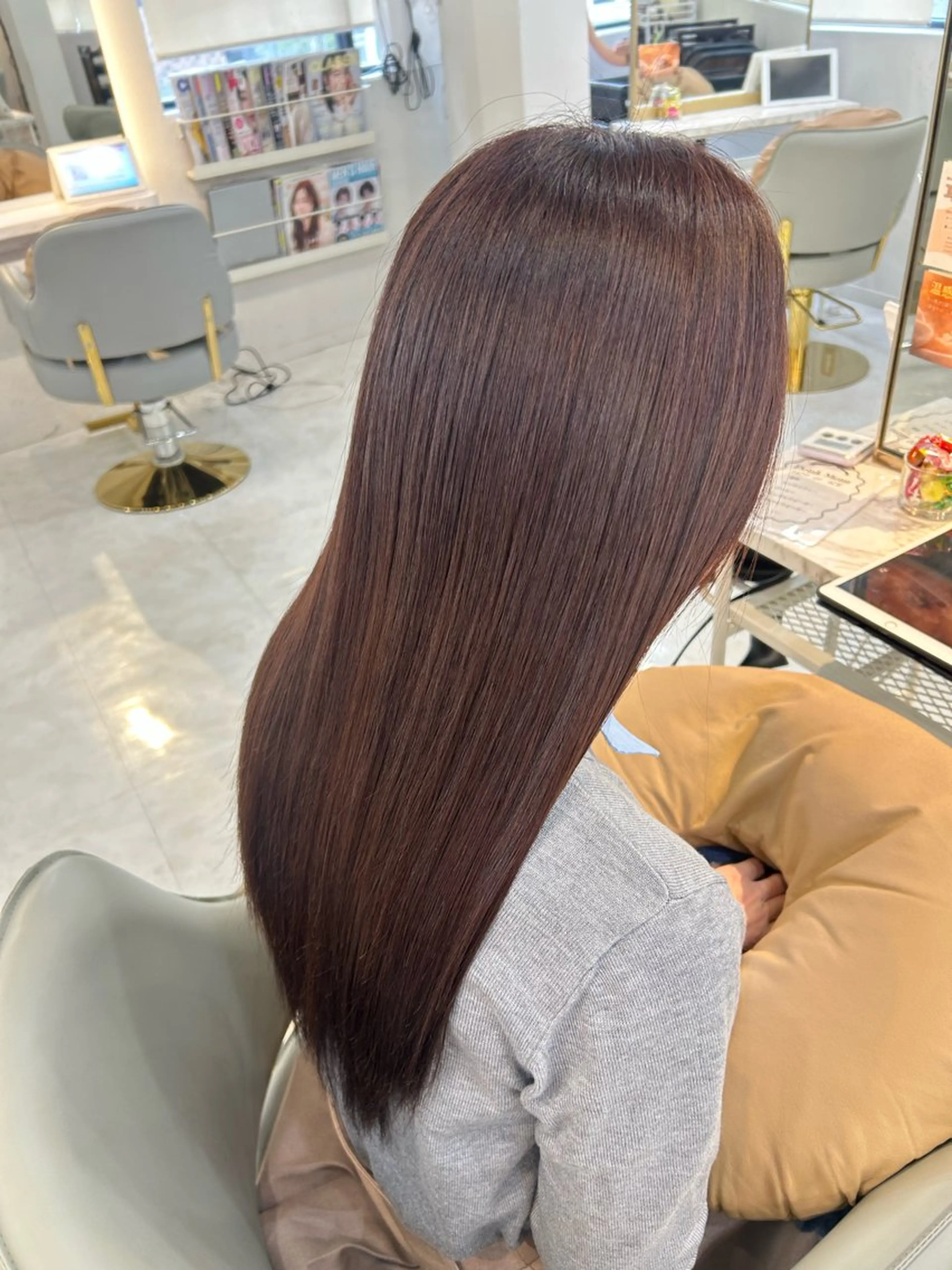 ロング カラー ヘアカラー トリートメント 柔らかカラー🤎 luna🧸🤎のヘアスタイル