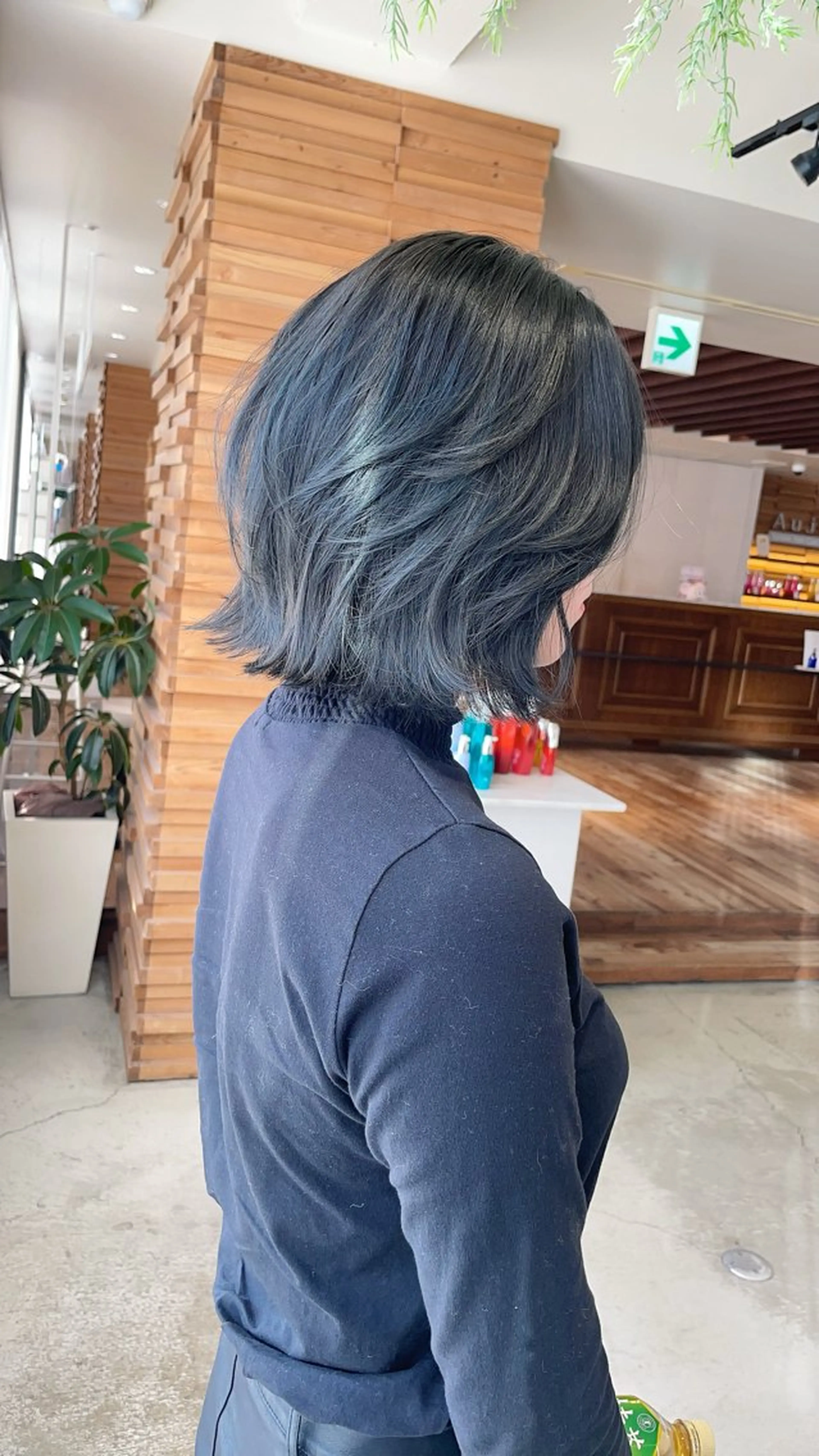 ミディアム ボブレイヤー ボブ くびれヘア レイヤーカット カット ヘアカラー トリートメント ガレリアエレガンテ栄店所属・ウルフカット/ ハッシュカット/山路のヘアスタイル