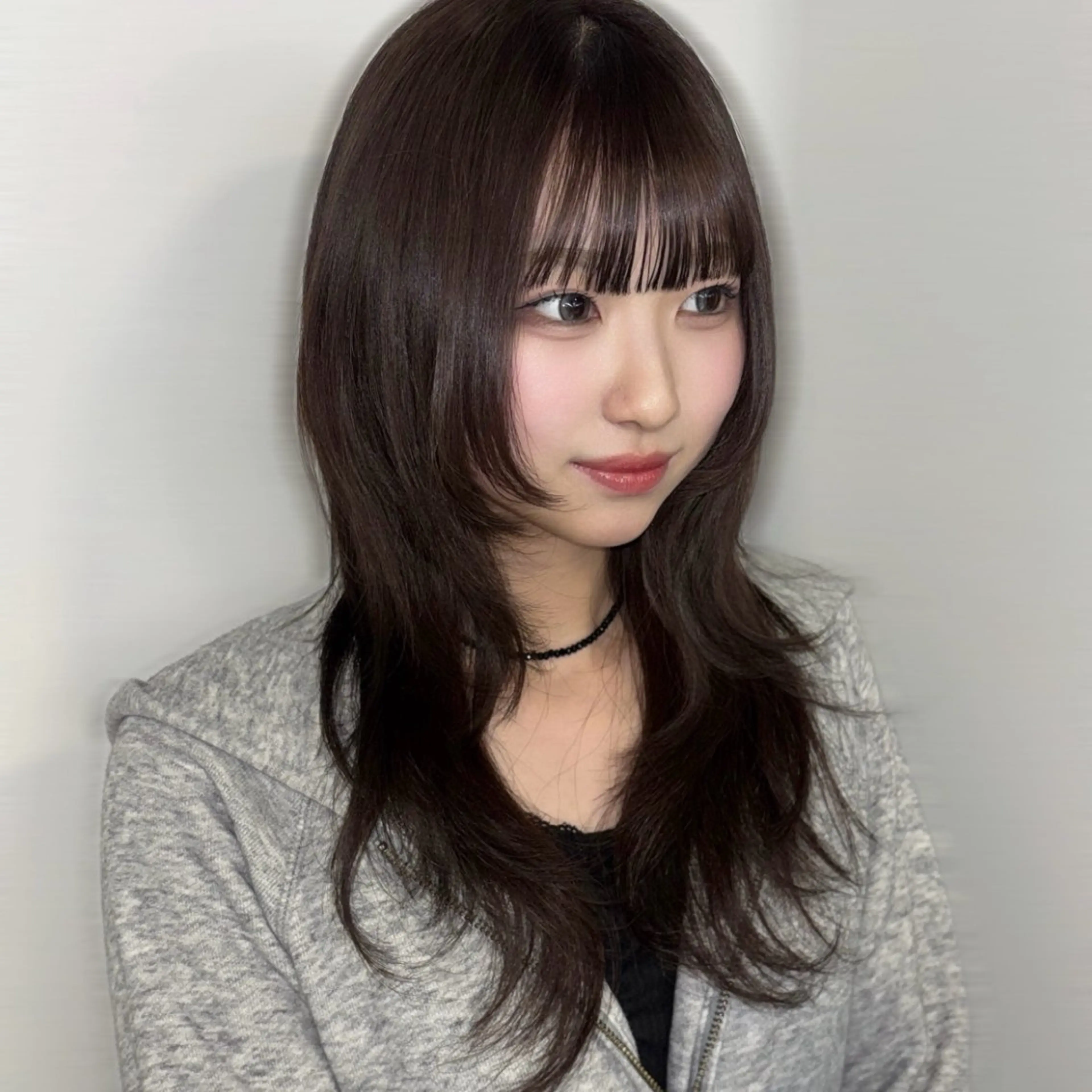 ロング カット Ren. 🦋デザインカラーのヘアスタイル