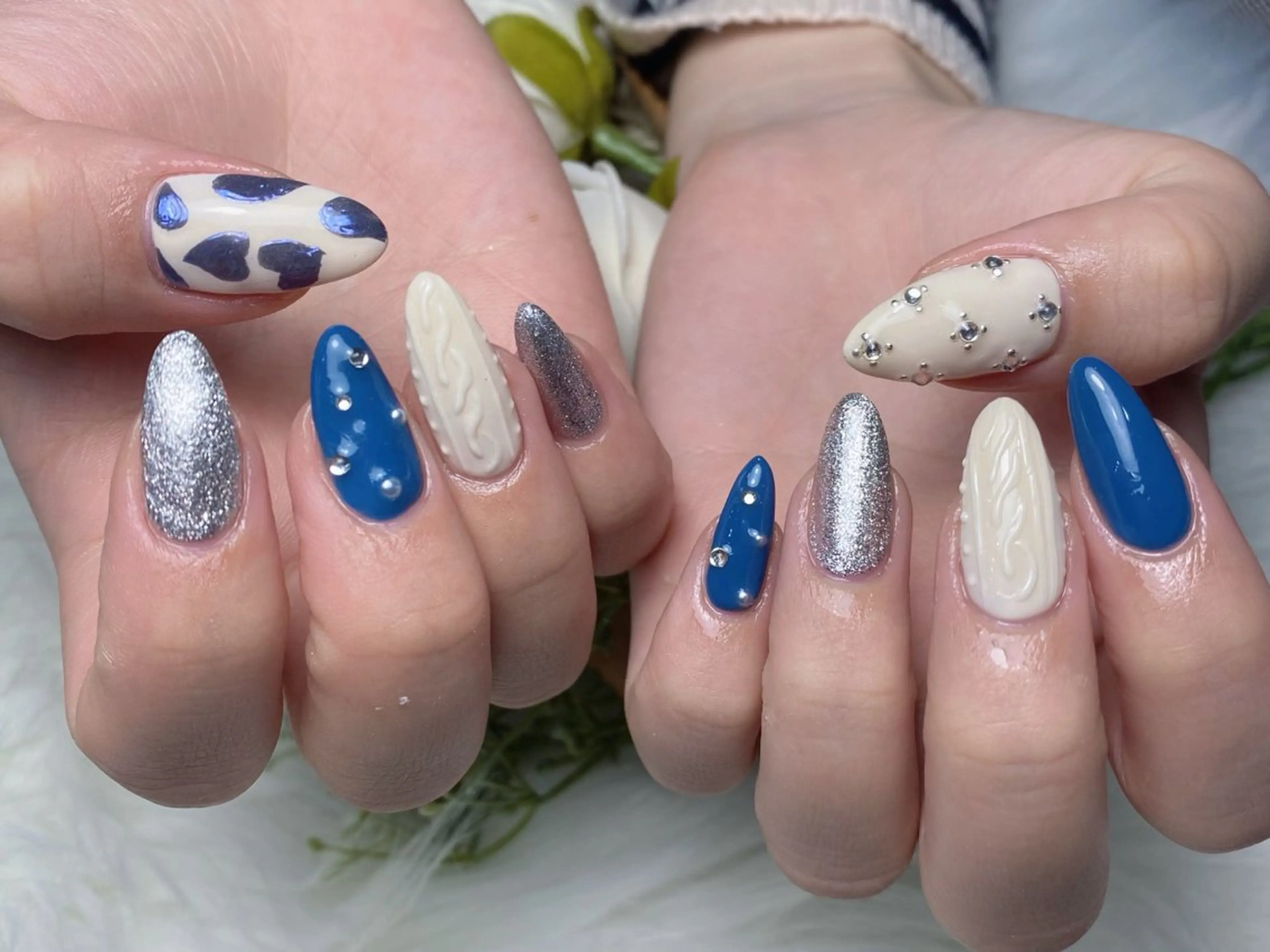 ネイル ハート 持ち込み 🫧M. nailsのネイルデザイン