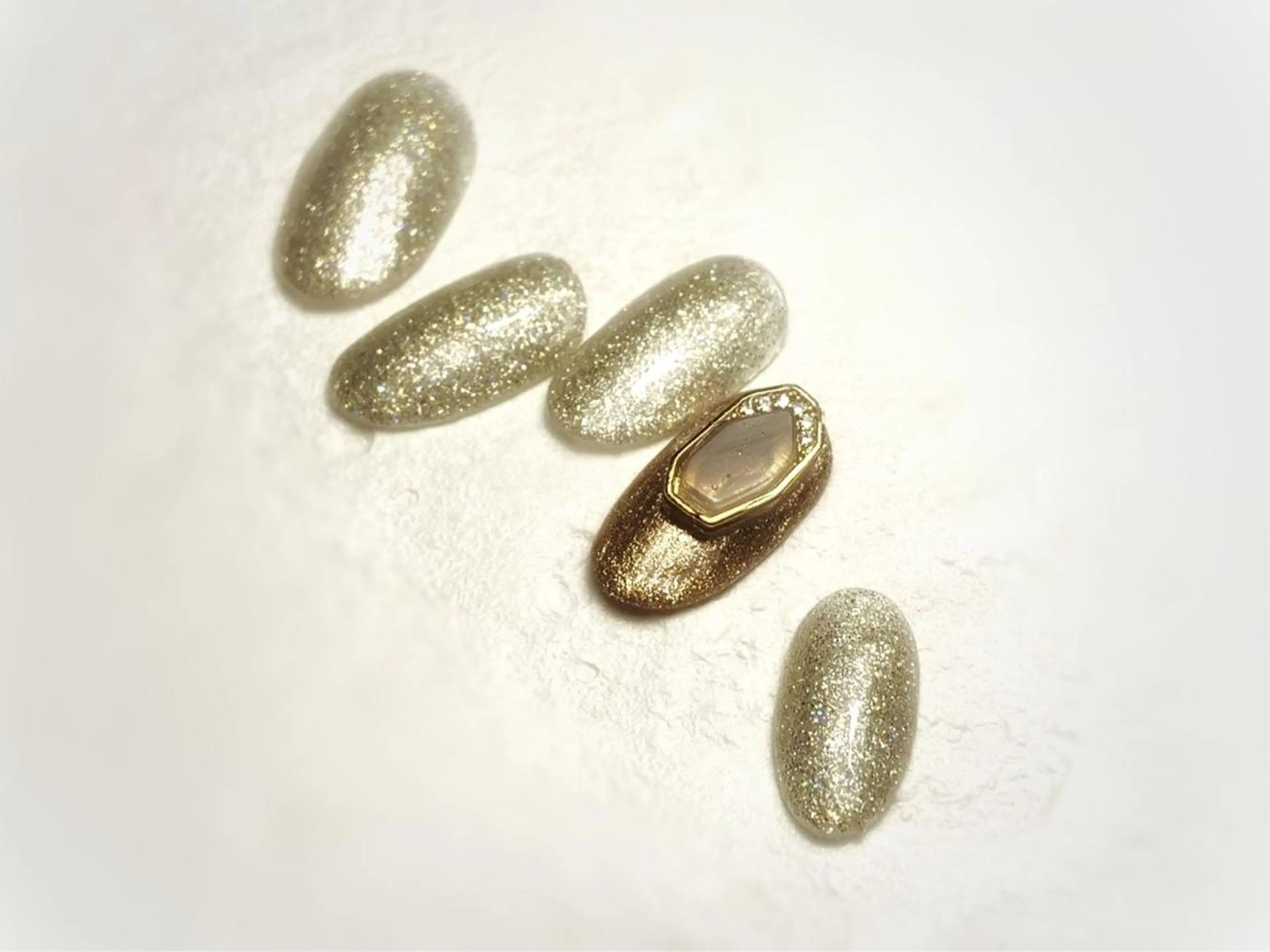 ネイル Salute本店 🦋仲原里佳のネイルデザイン