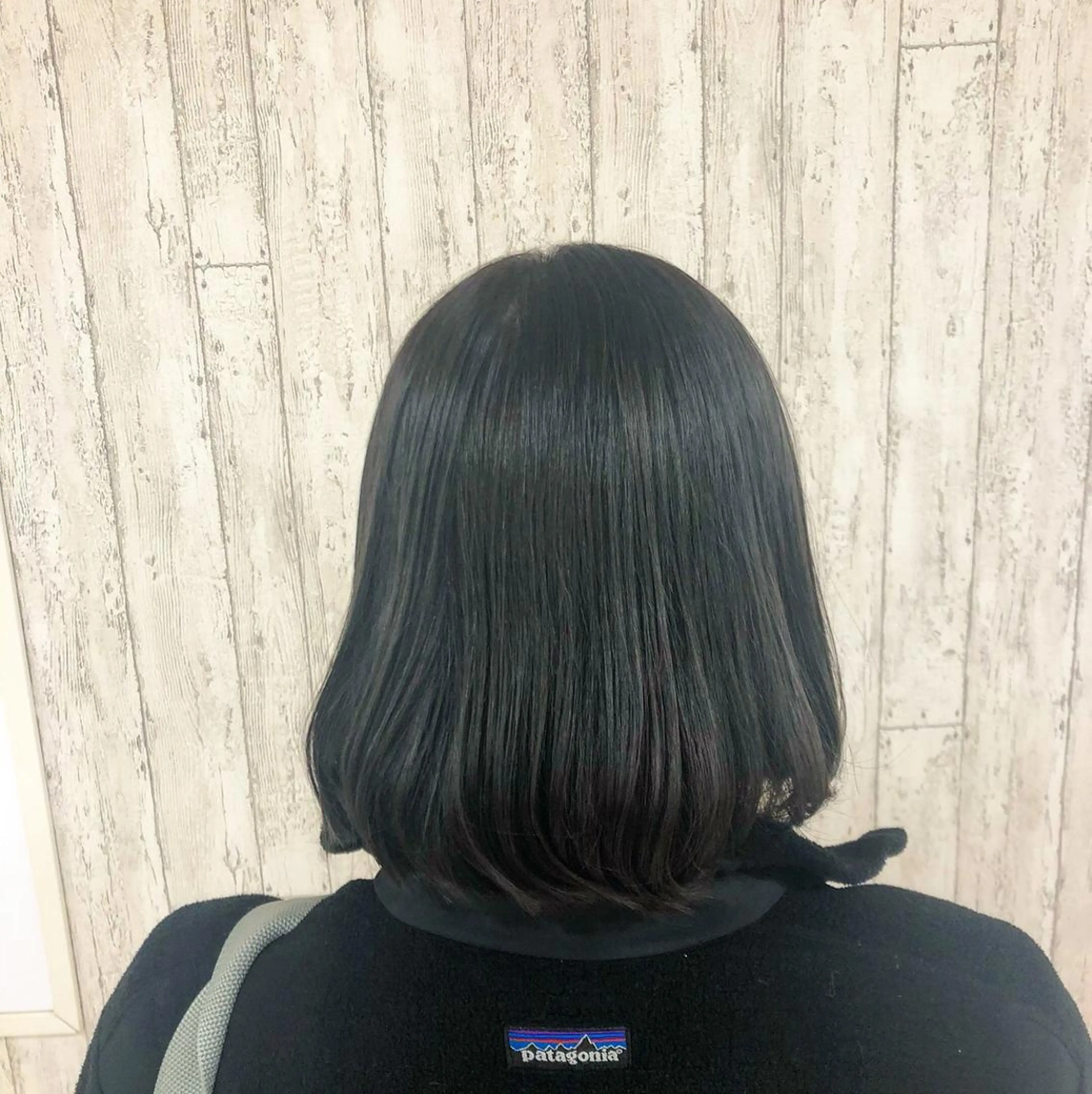 ミディアム カラー アッシュ アッシュグレー ダークアッシュ インナーカラー👾 Chibiのヘアスタイル