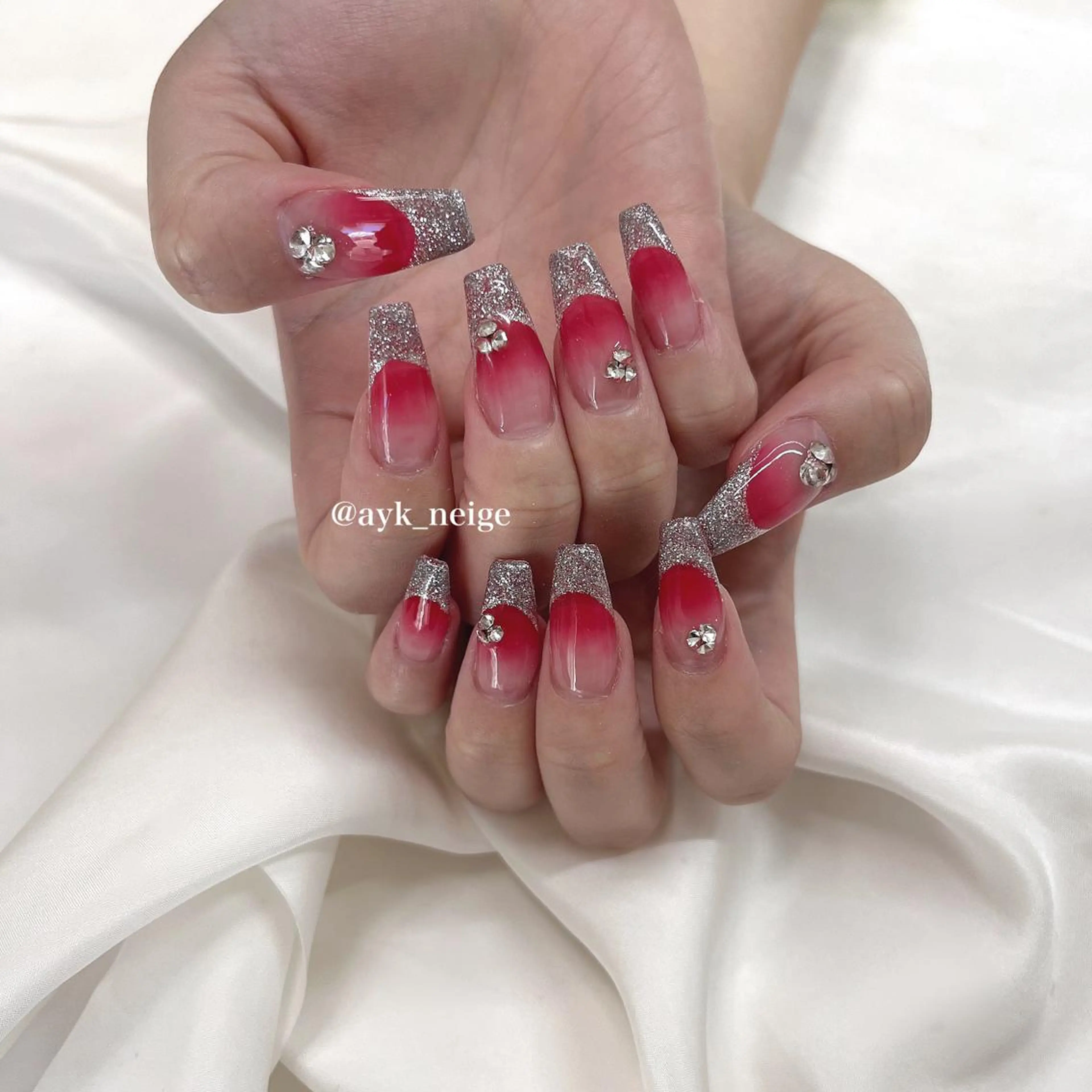 ネイル フットネイル フレンチネイル ガラスフレンチ グラデーション 韓国ネイル n'eige nail所属・大谷 綾香のネイルデザイン