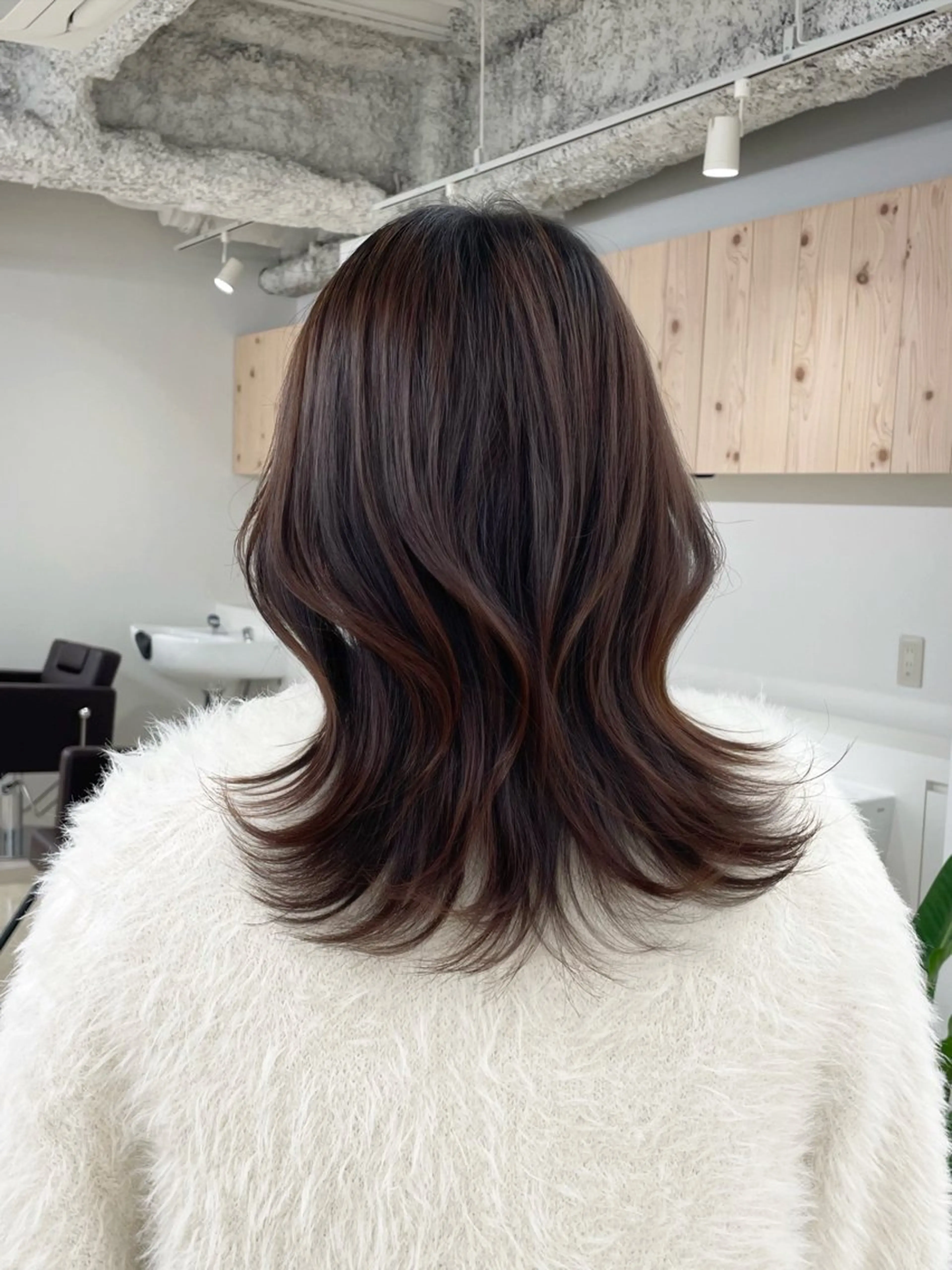 セミロング カラー カット ヘアカラー トリートメント ヘアセット 新宿/韓国ヘア/ 髪質改善ストレートのヘアスタイル