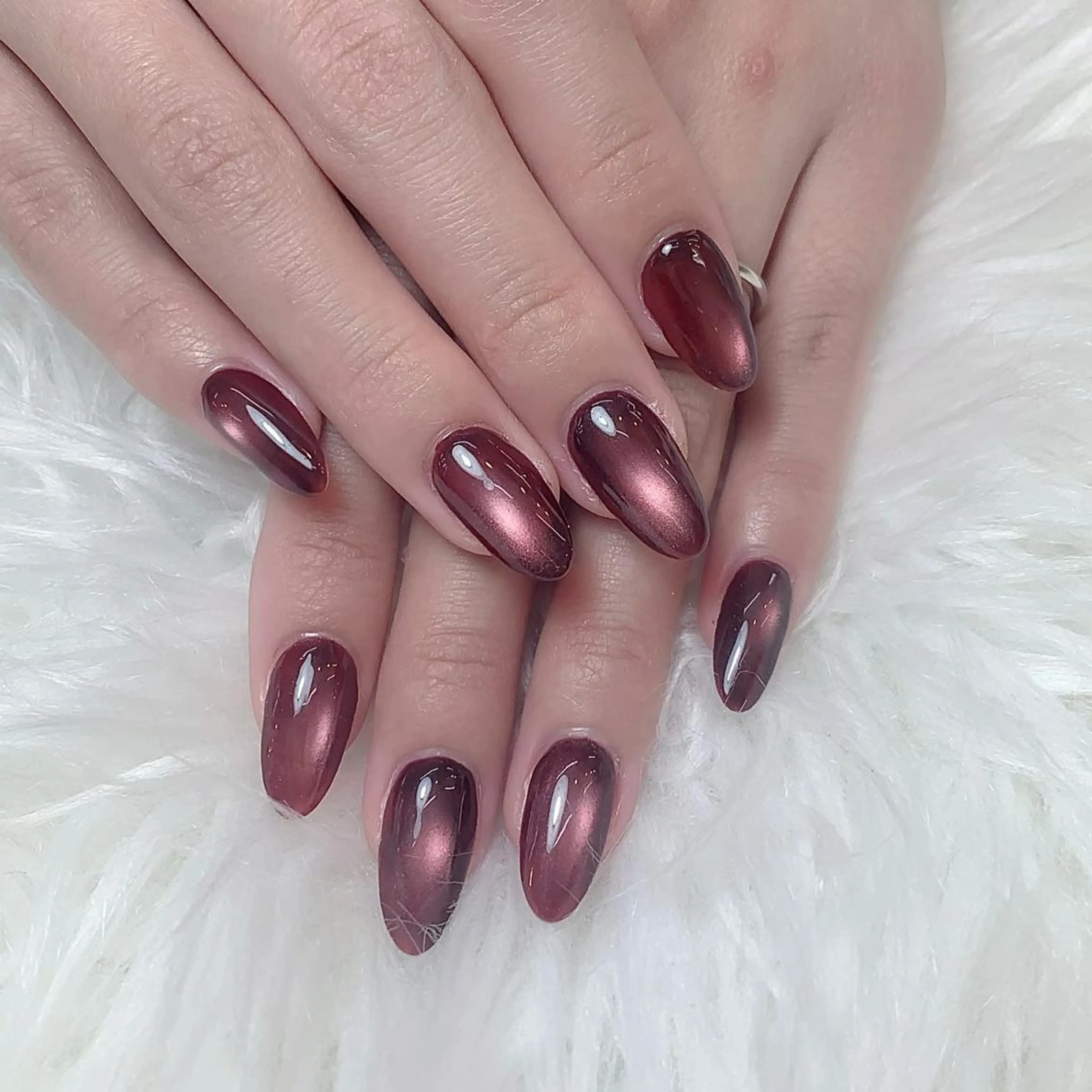 ネイル フットネイル フレンチネイル ジェルネイル マグネットネイル 持ち込み ハンドネイル ヒユ ビューティーのネイルデザイン