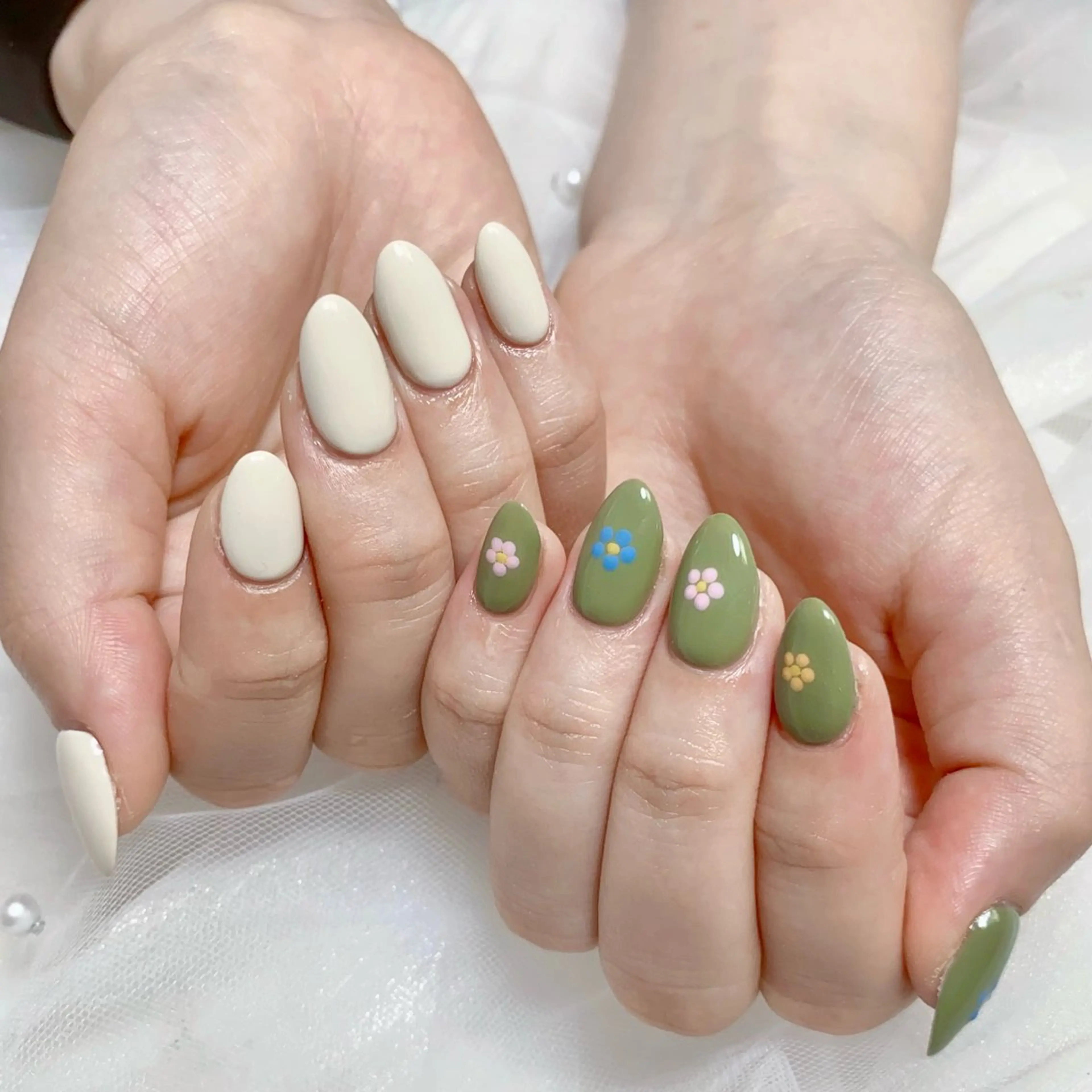 ネイル 持ち込み ハンドネイル Nail salon 木にいるのネイルデザイン