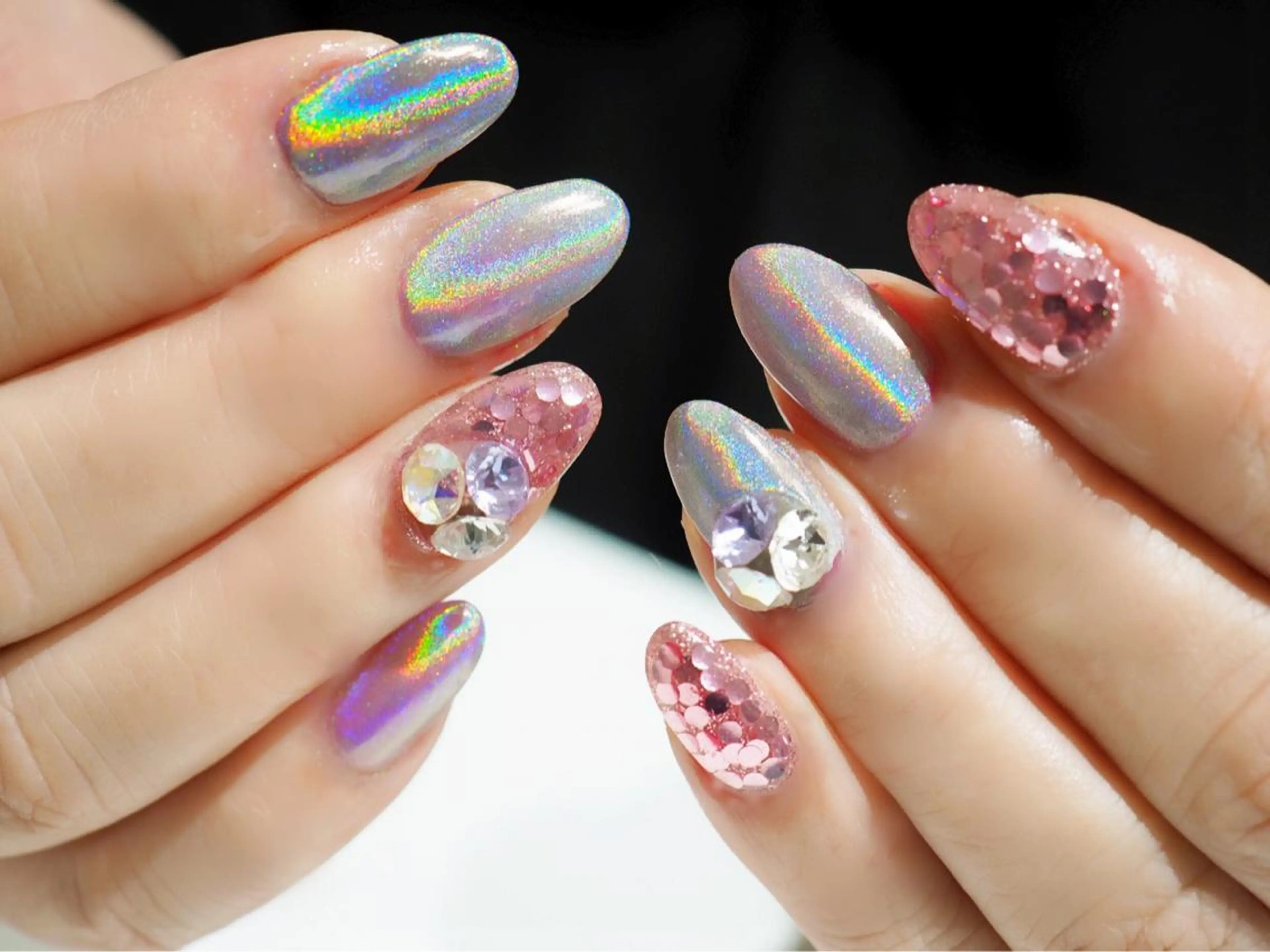 ロング ネイル ホログラムネイル ハンドネイル 三原 裕紀のマツエク・マツパデザイン