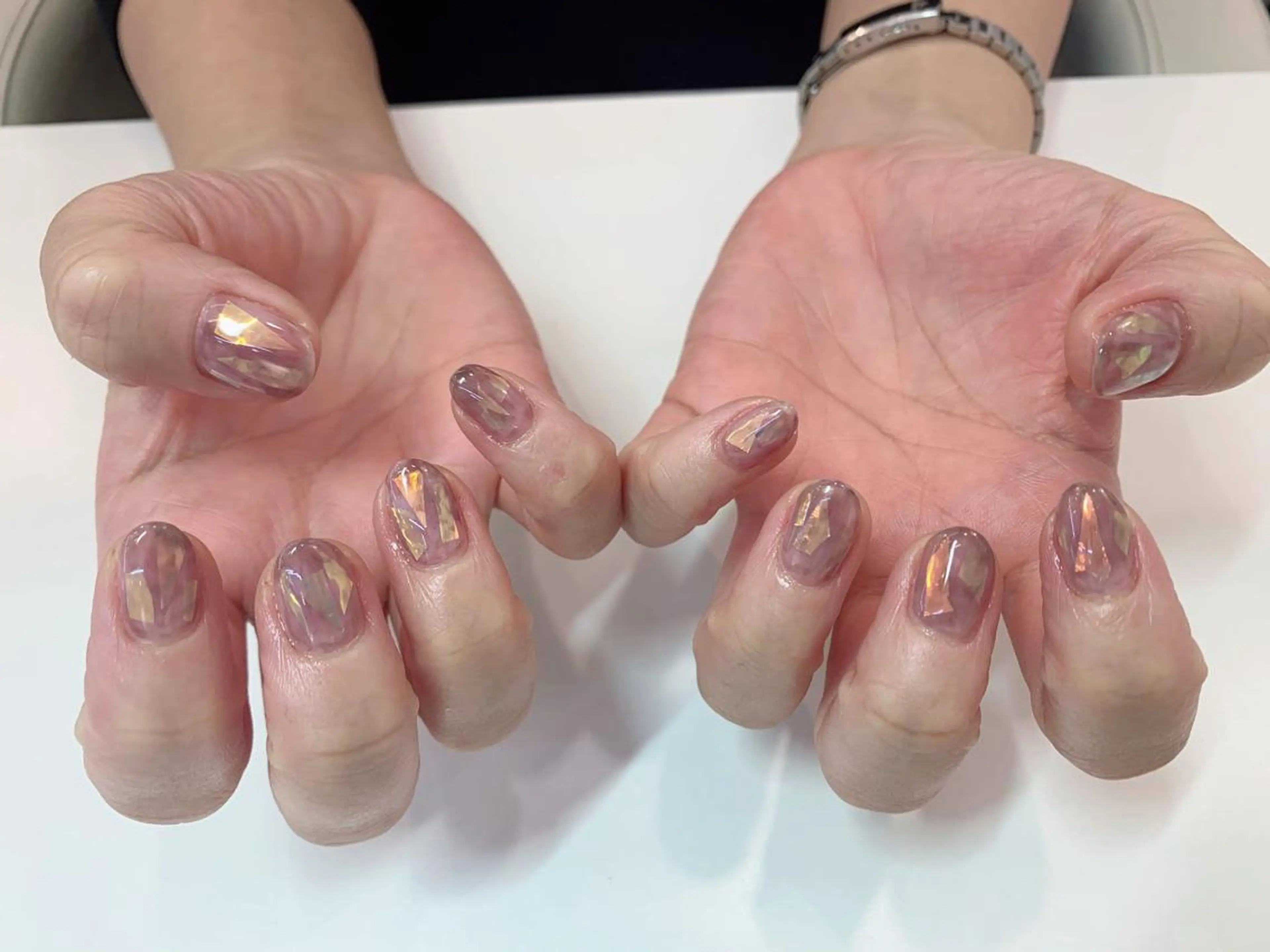 カラー 綿木 弥央のネイルデザイン