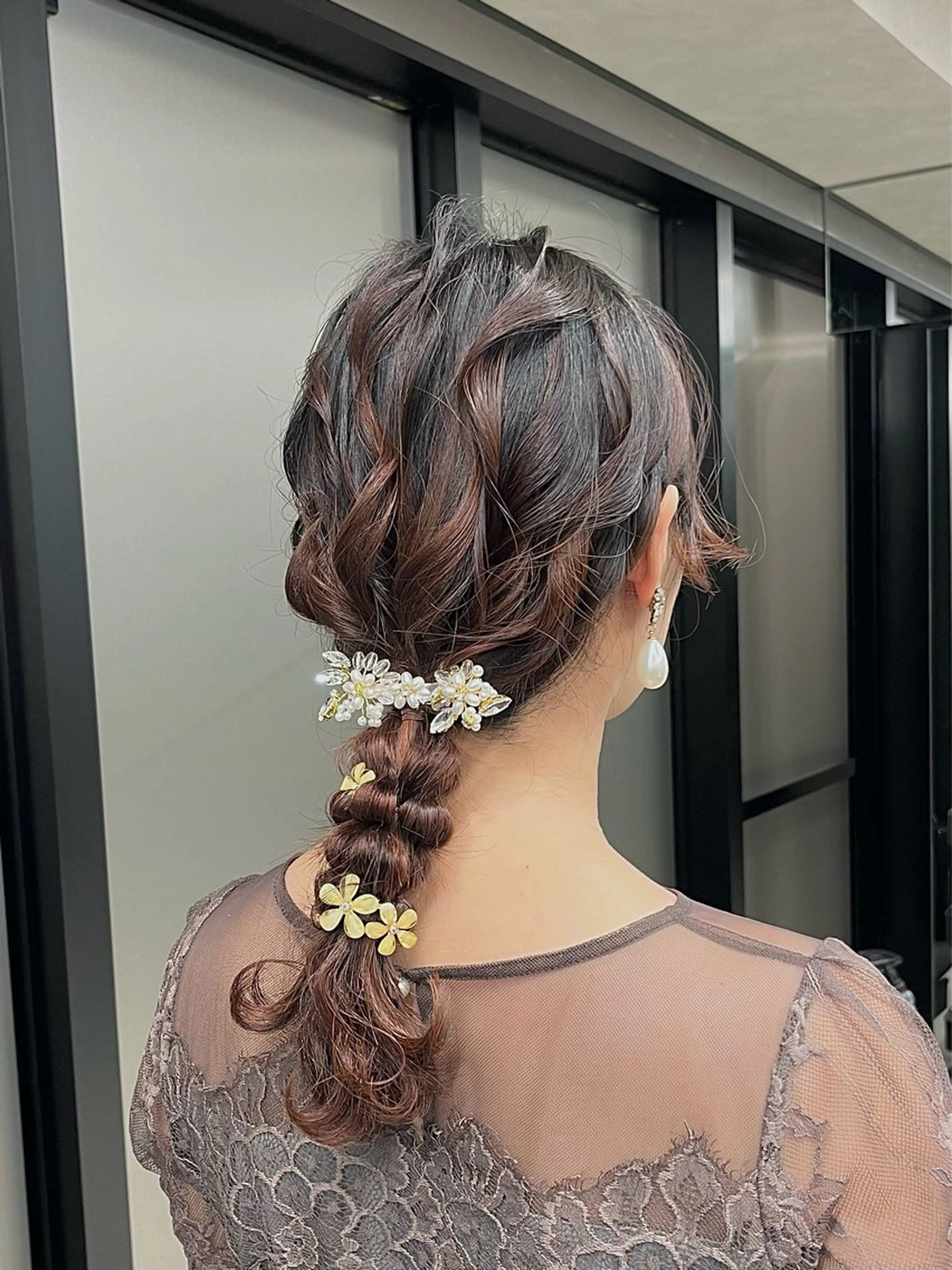 ミディアム ヘアアレンジ ウスイマイコ カット/ケアカラーのヘアスタイル